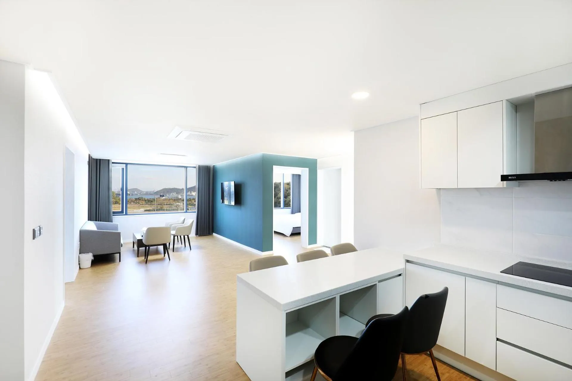 TV and multimedia in Mokpo Ocean Hotel