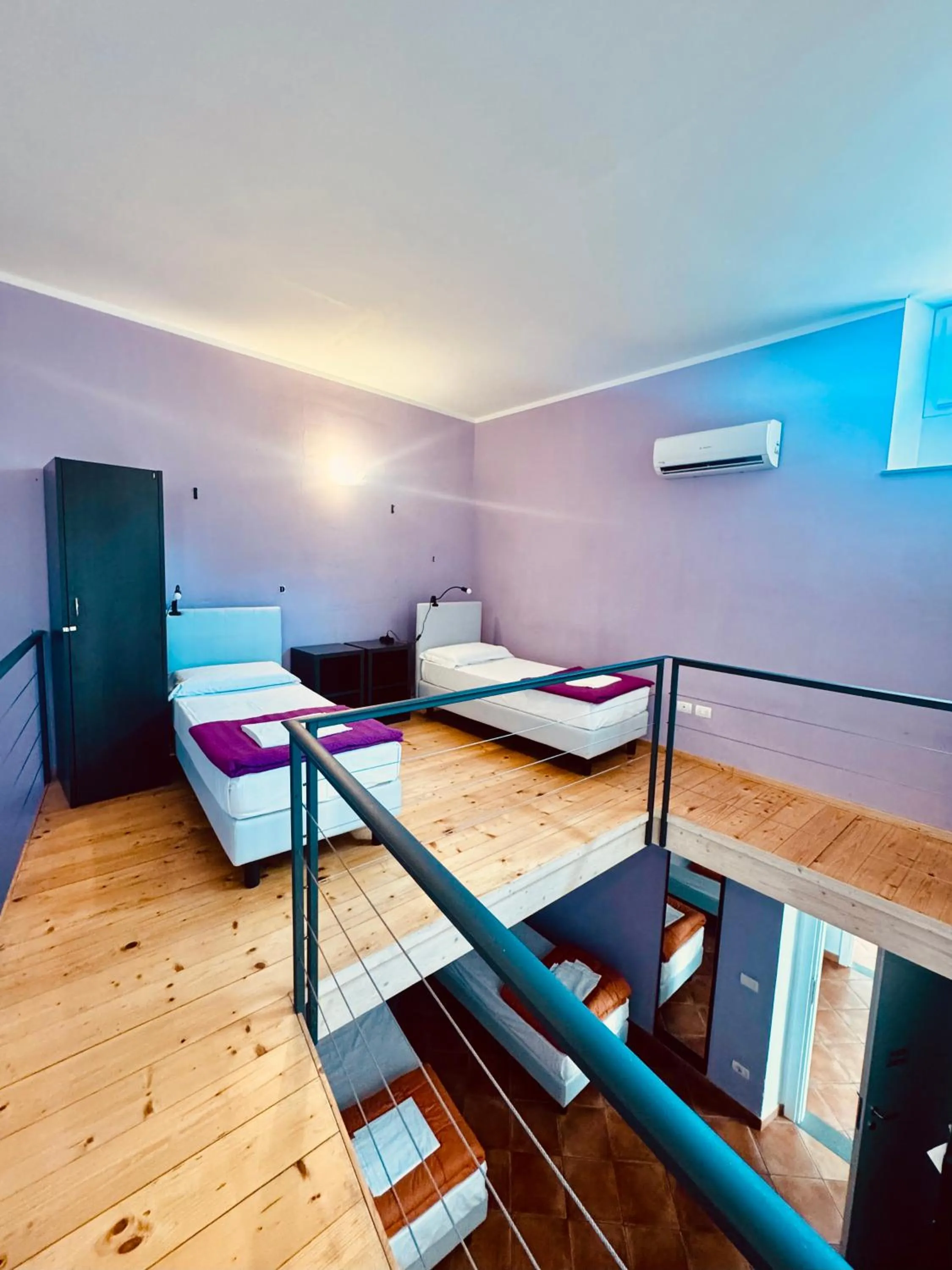 Bed in Emerald Palace