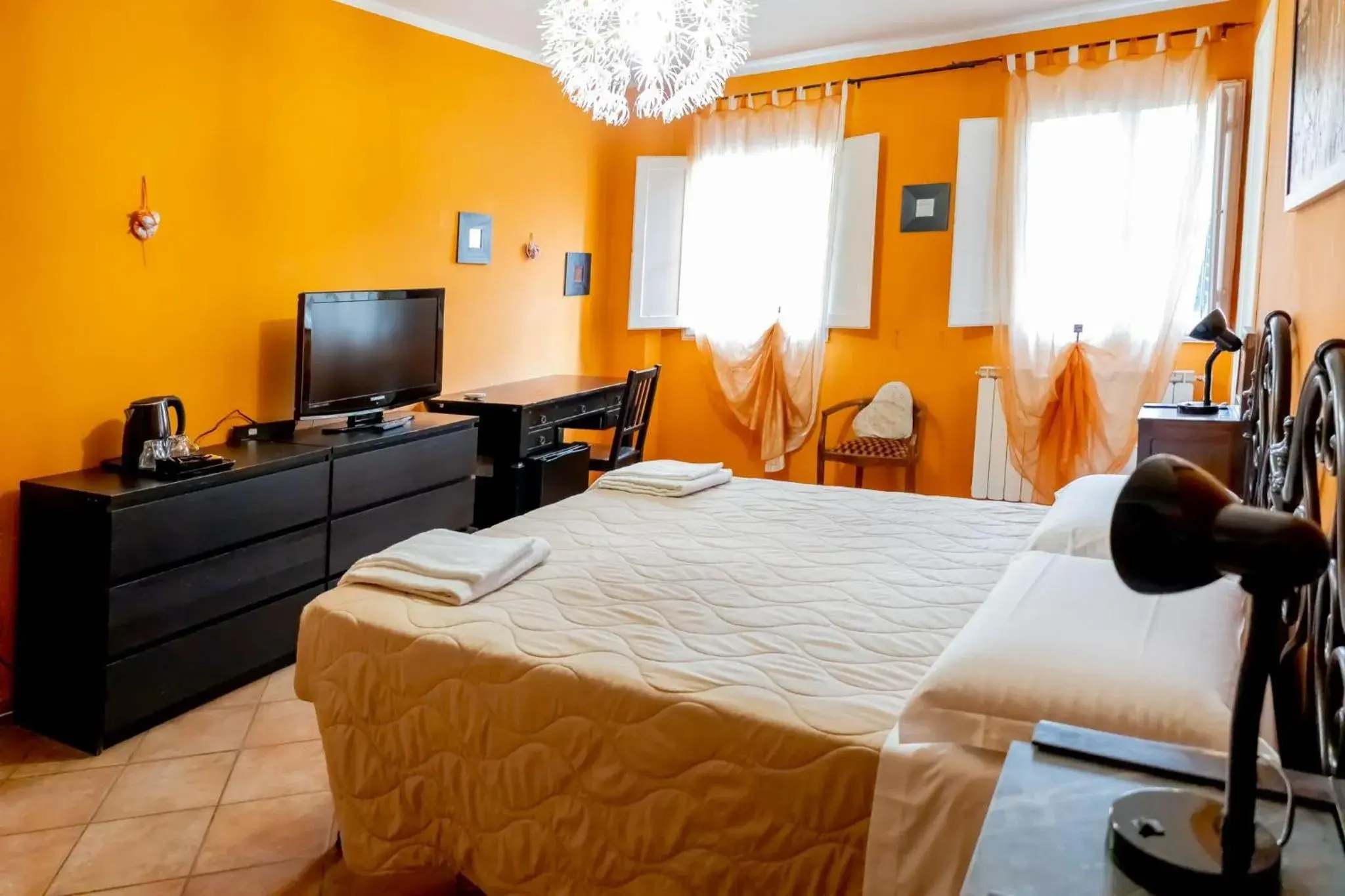 Double Room in Emerald Palace Double Room in Emerald Palace