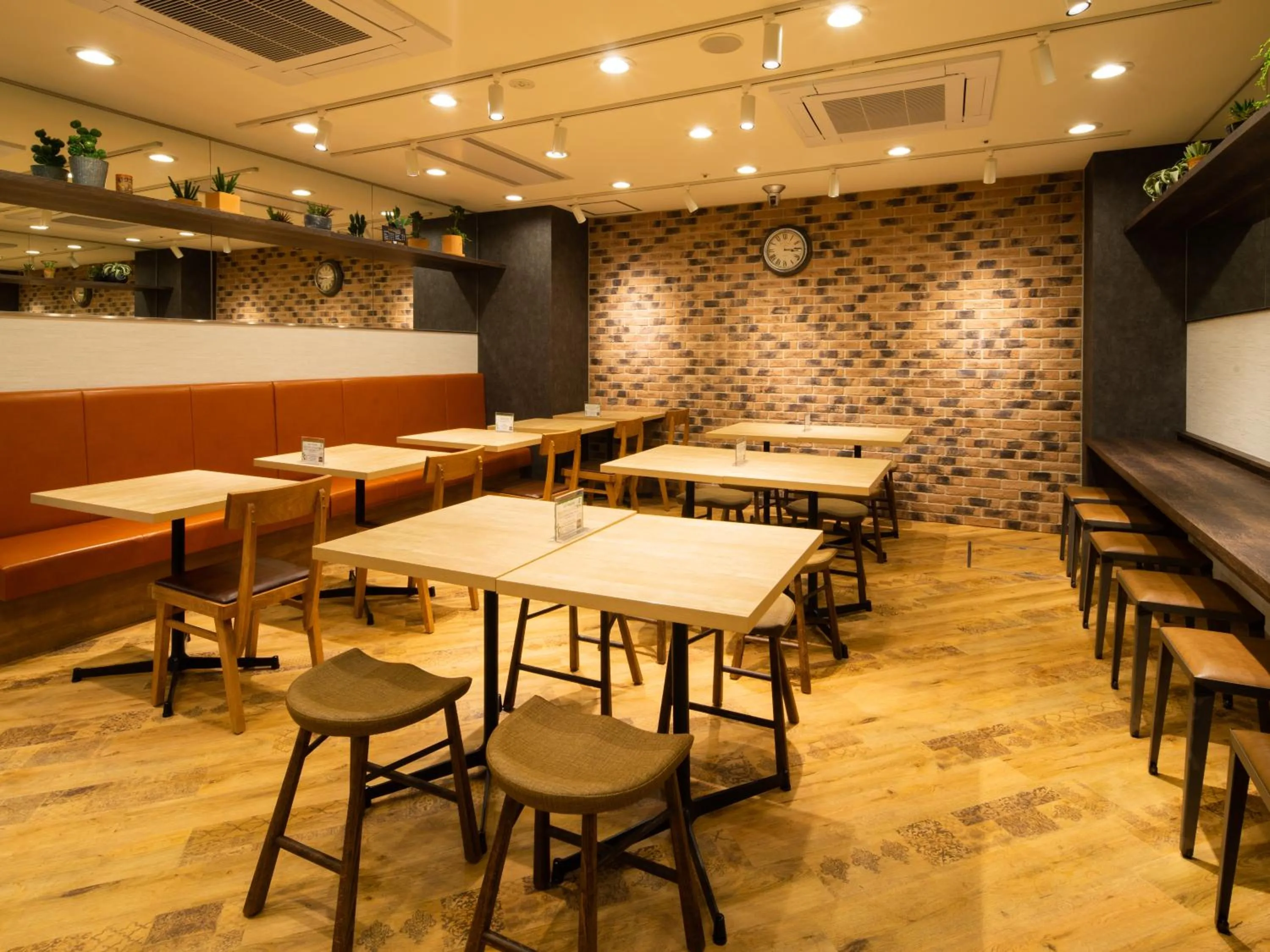 Lobby or reception in Super Hotel Tokyo JR Tachikawa Kitaguchi