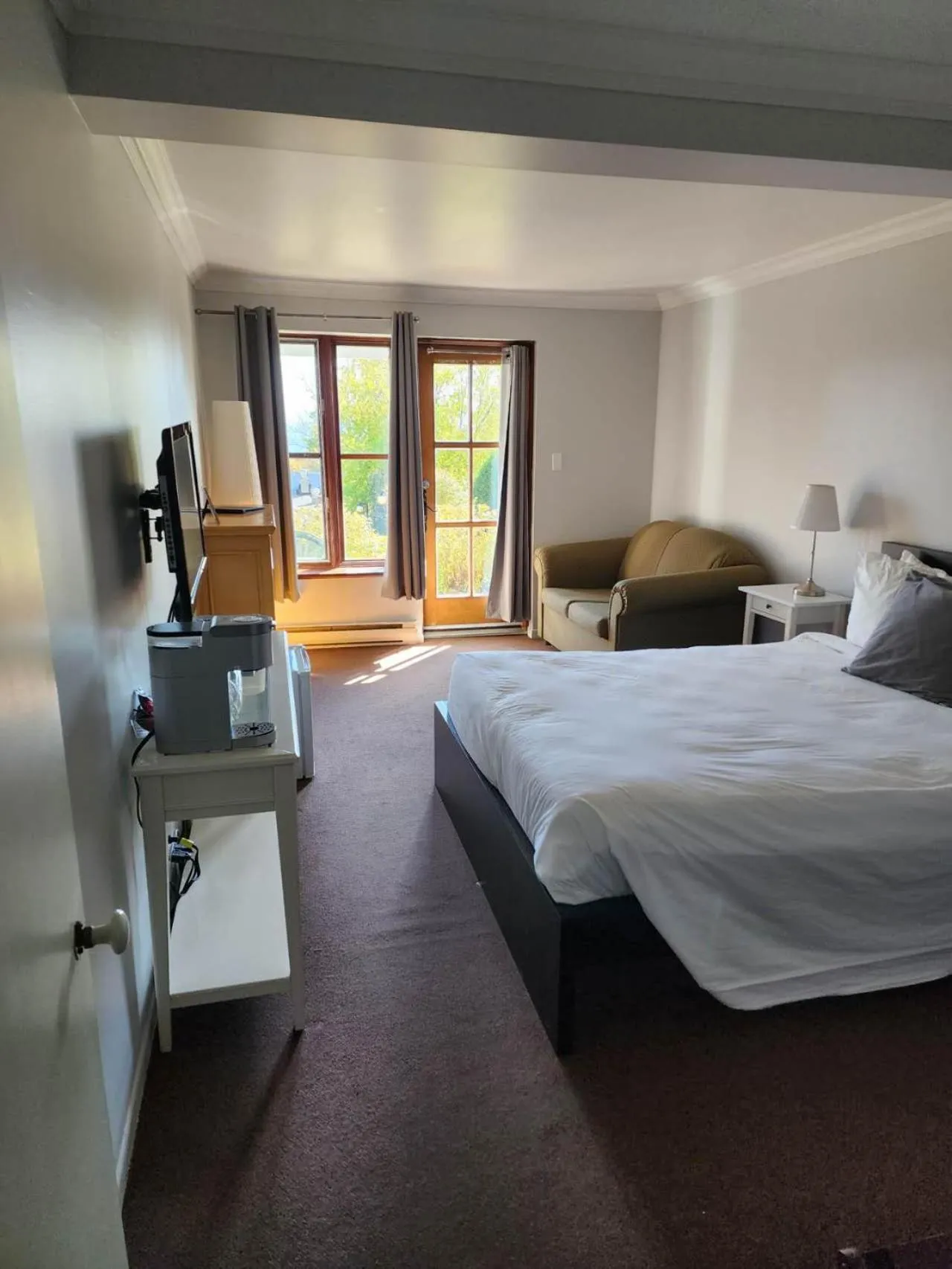 Bedroom in Auberge des Nuages