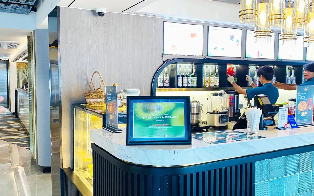 Lounge or bar in SIHA Hotel & Casino