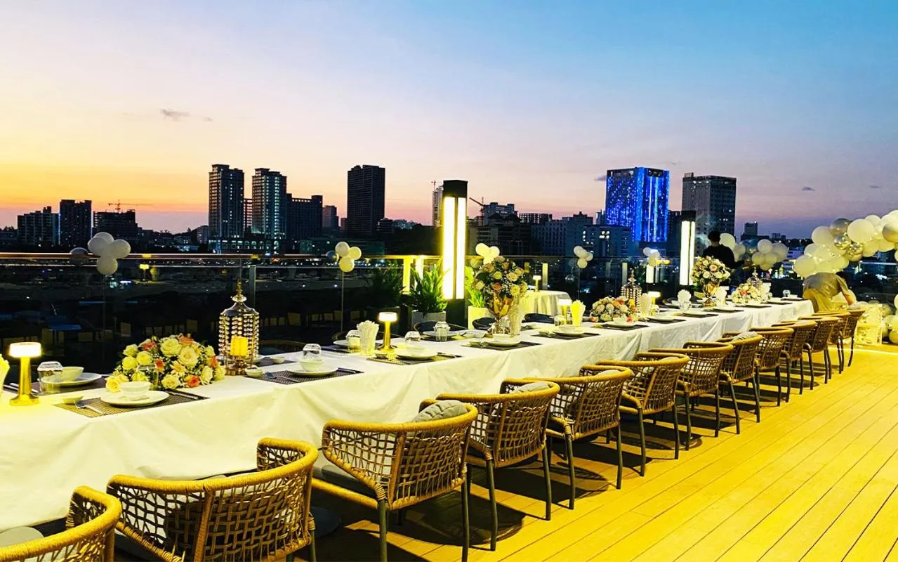 Restaurant/places to eat in SIHA Hotel & Casino