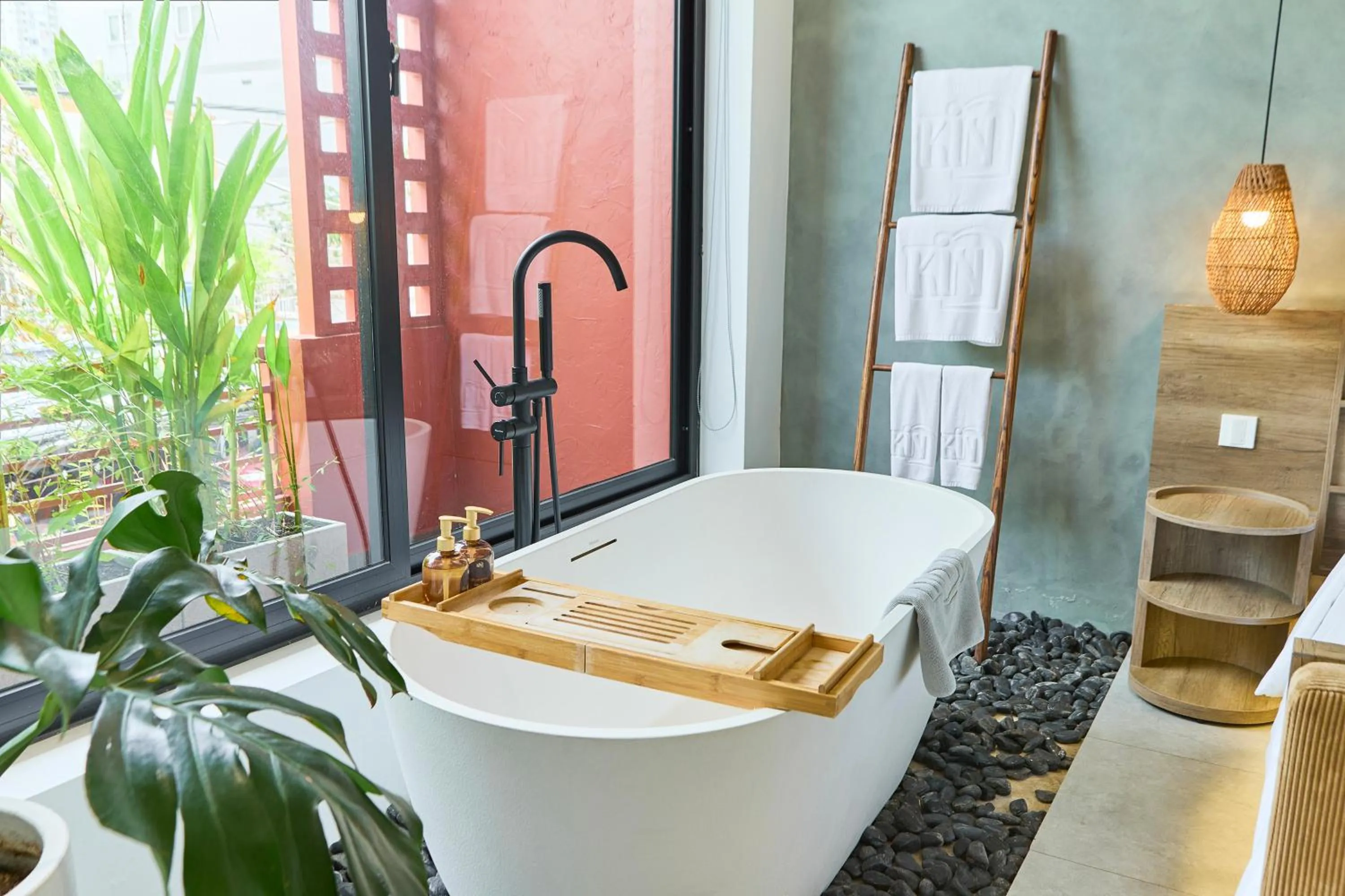 Balcony/Terrace in Kin Wander Tân Phong, The Moonage