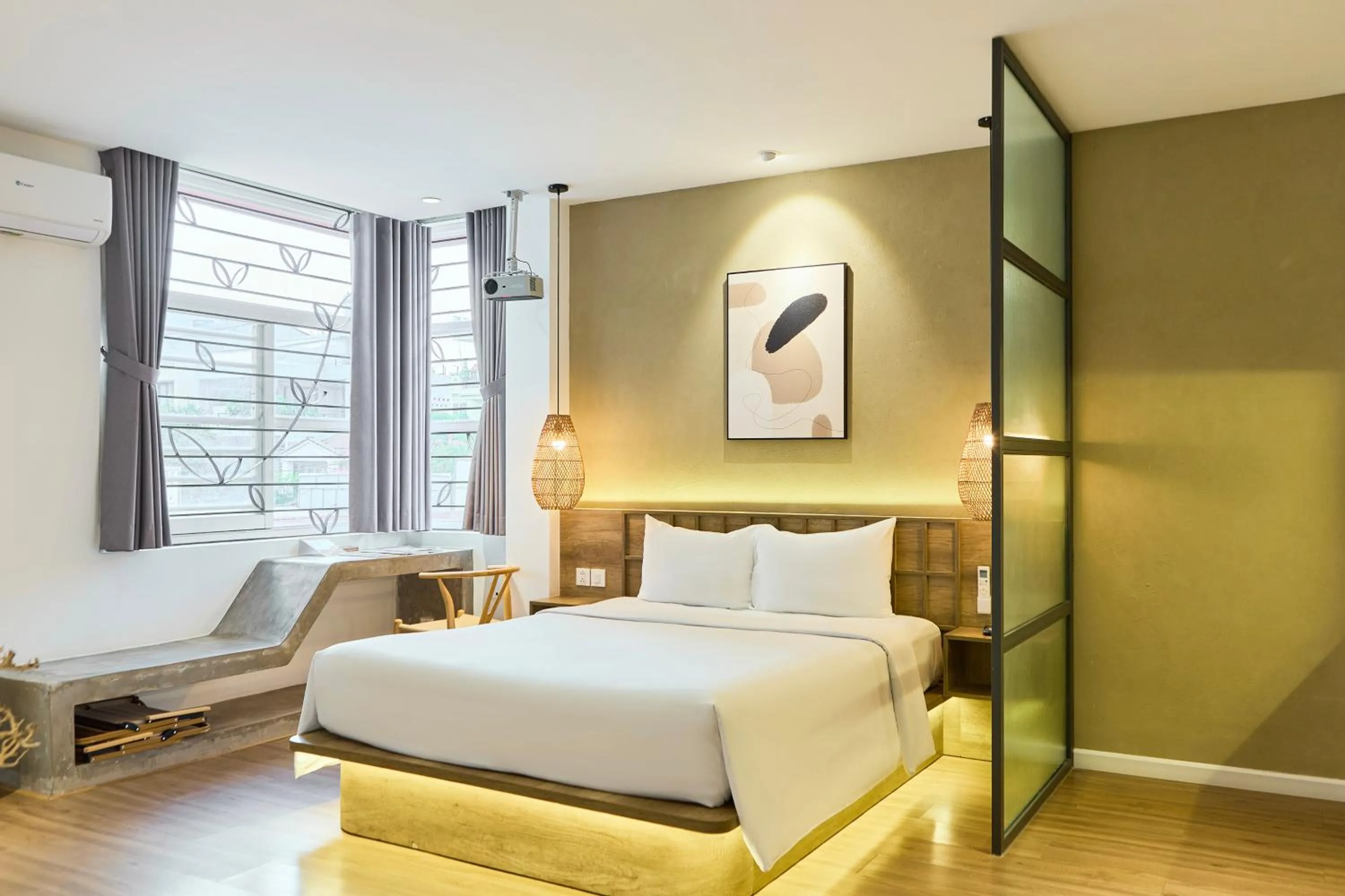 Bed in Kin Wander Tân Phong, The Moonage