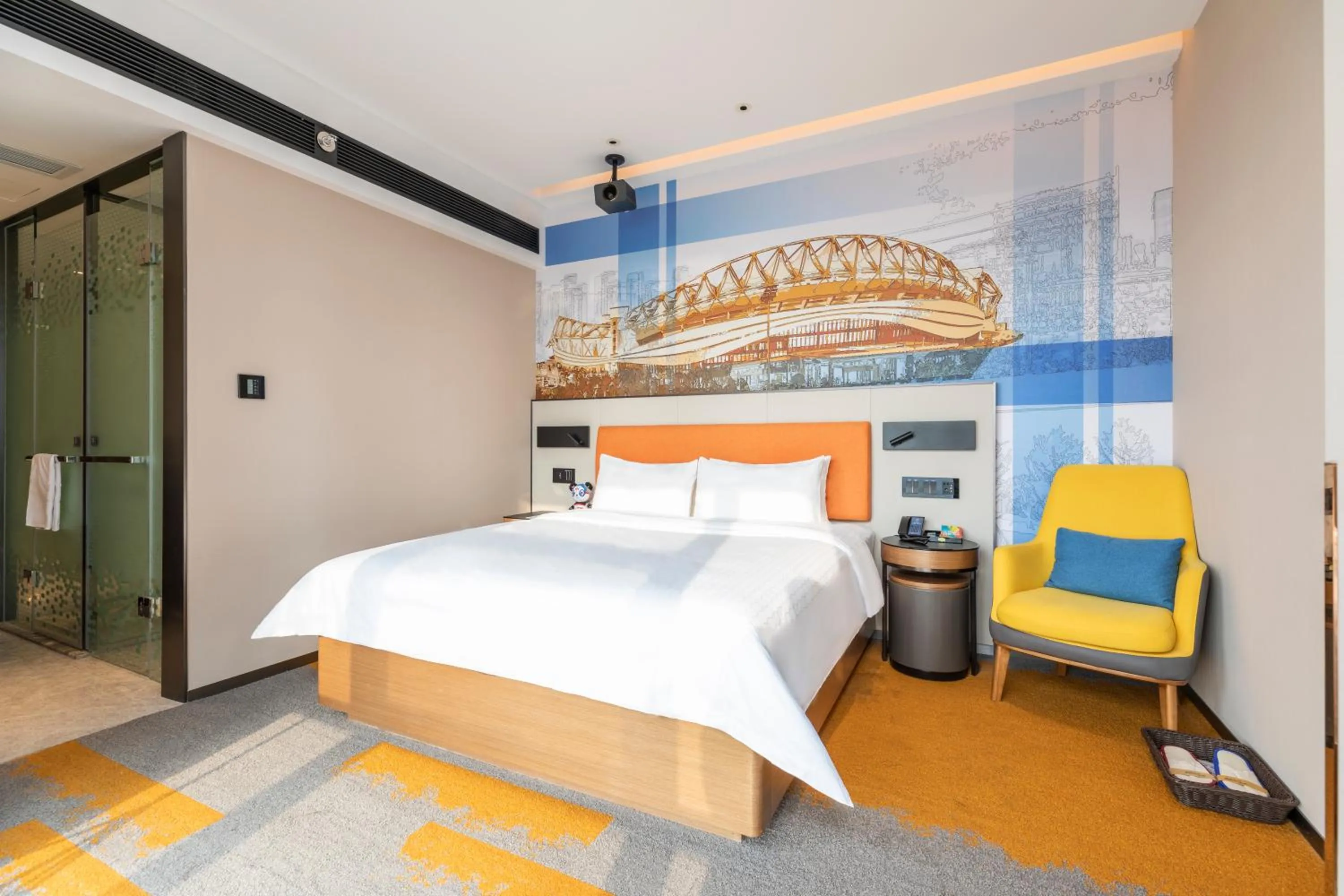 Bed in Hampton by Hilton Wuhan High-Speed Railway Station