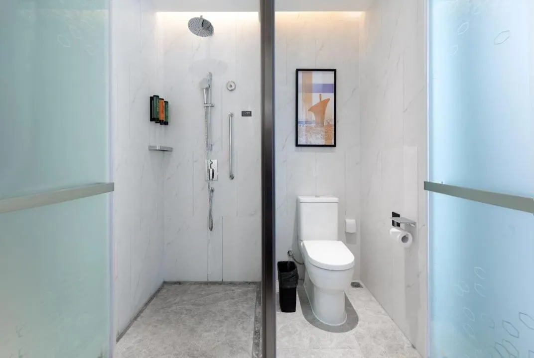 Hampton by Hilton Wuhan High-Speed Railway Station