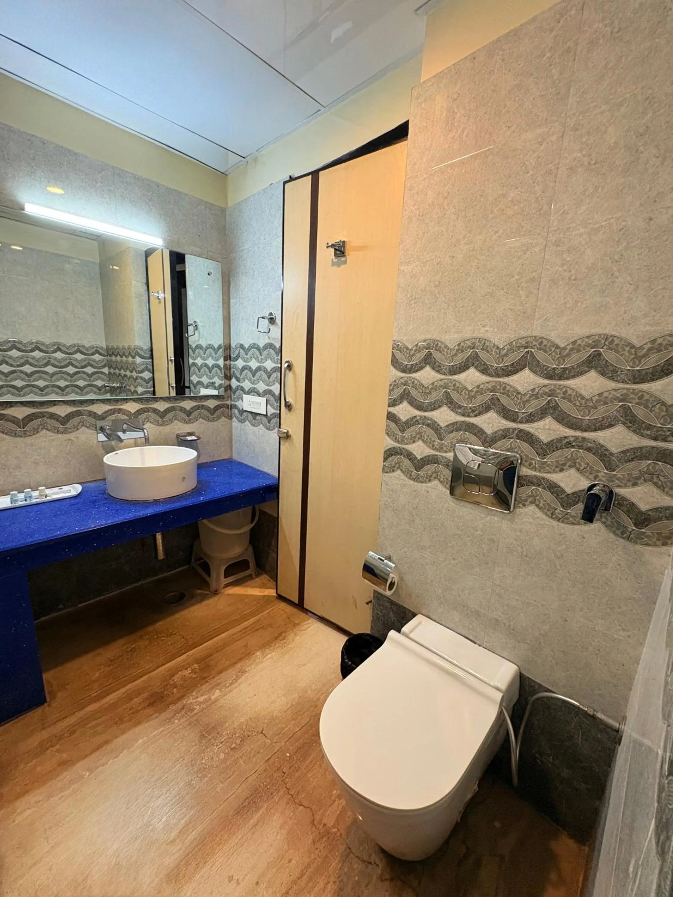 Toilet in Hotel Crystal Ganga Heights 5 Min from Har Ki Pauri