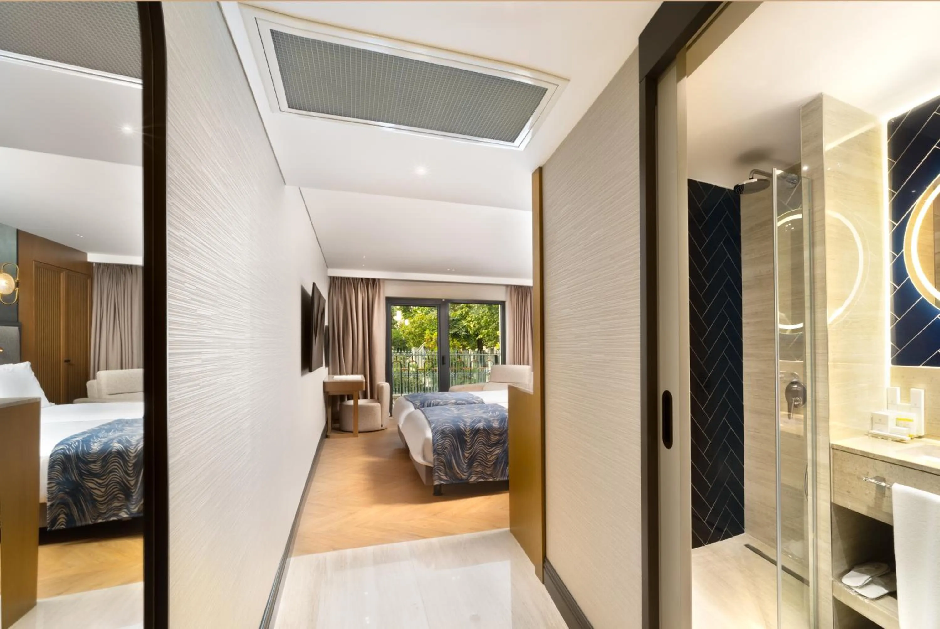 Bed in Bentley Hotel Old City-Special Class