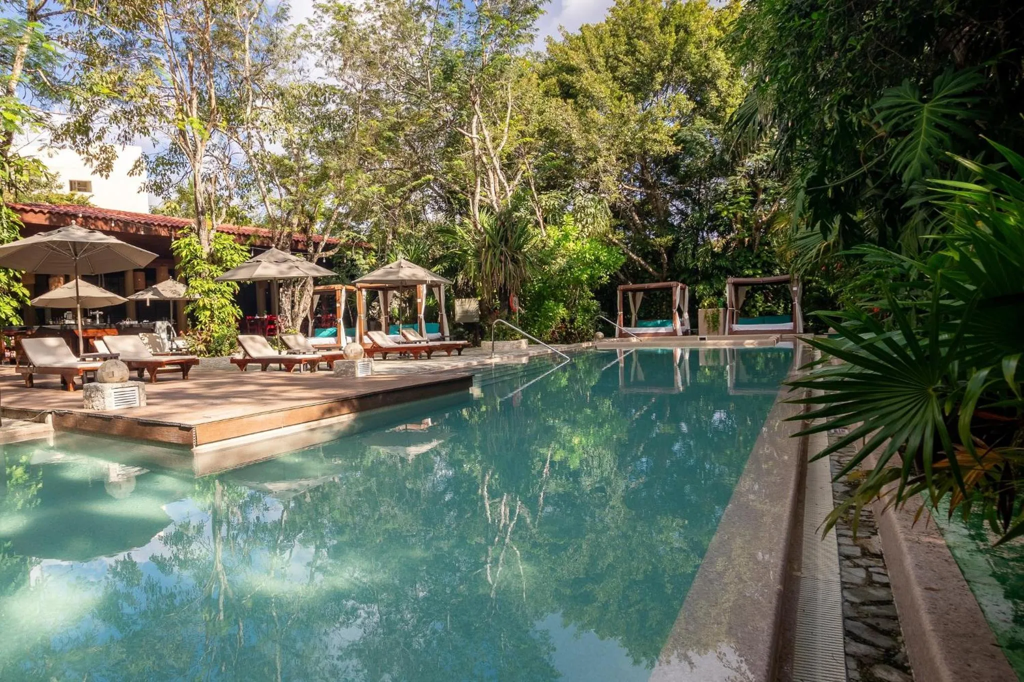Swimming pool in The Explorean Cozumel All Inclusive