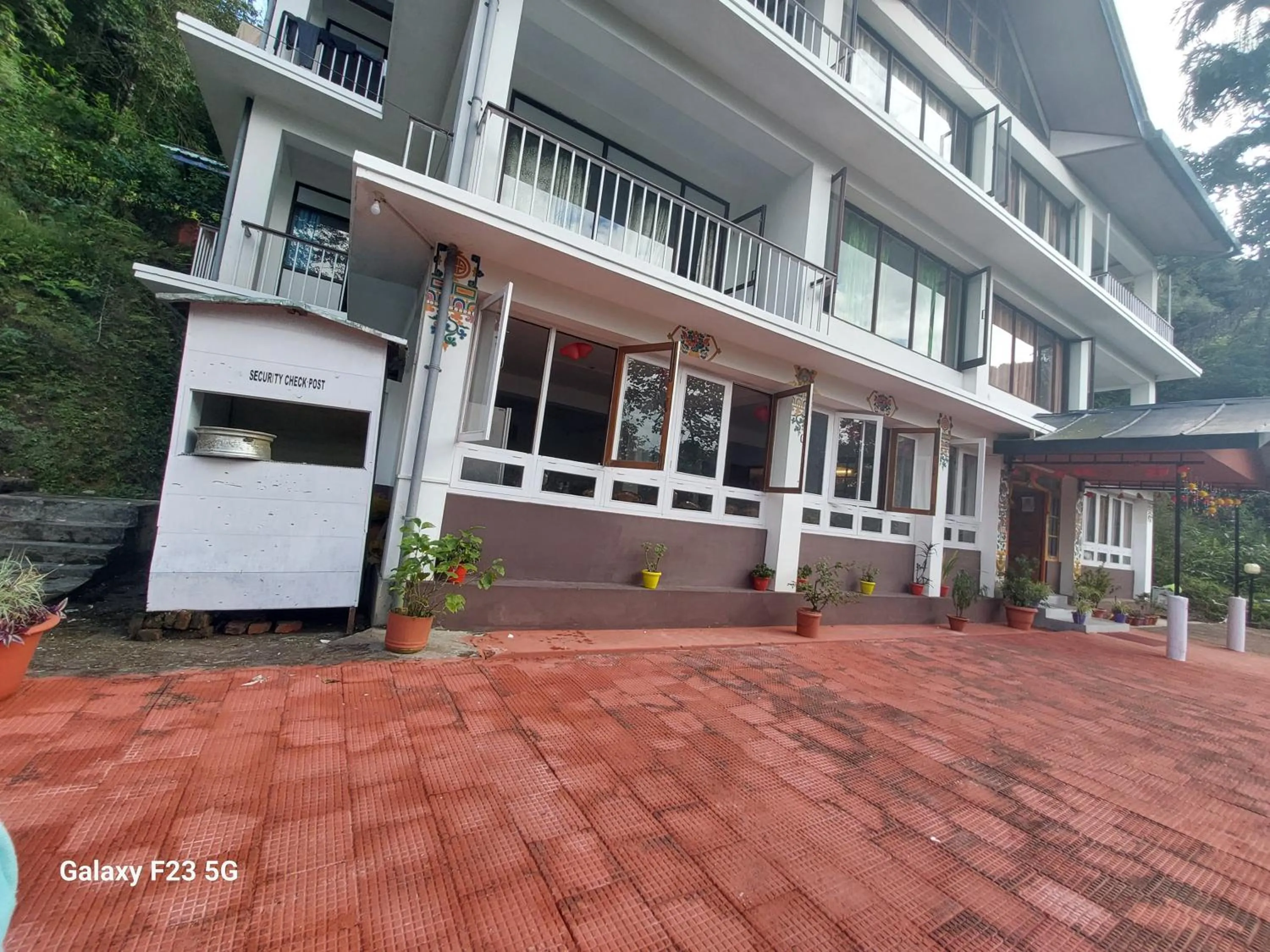 Facade/entrance in Norbulingka Retreat