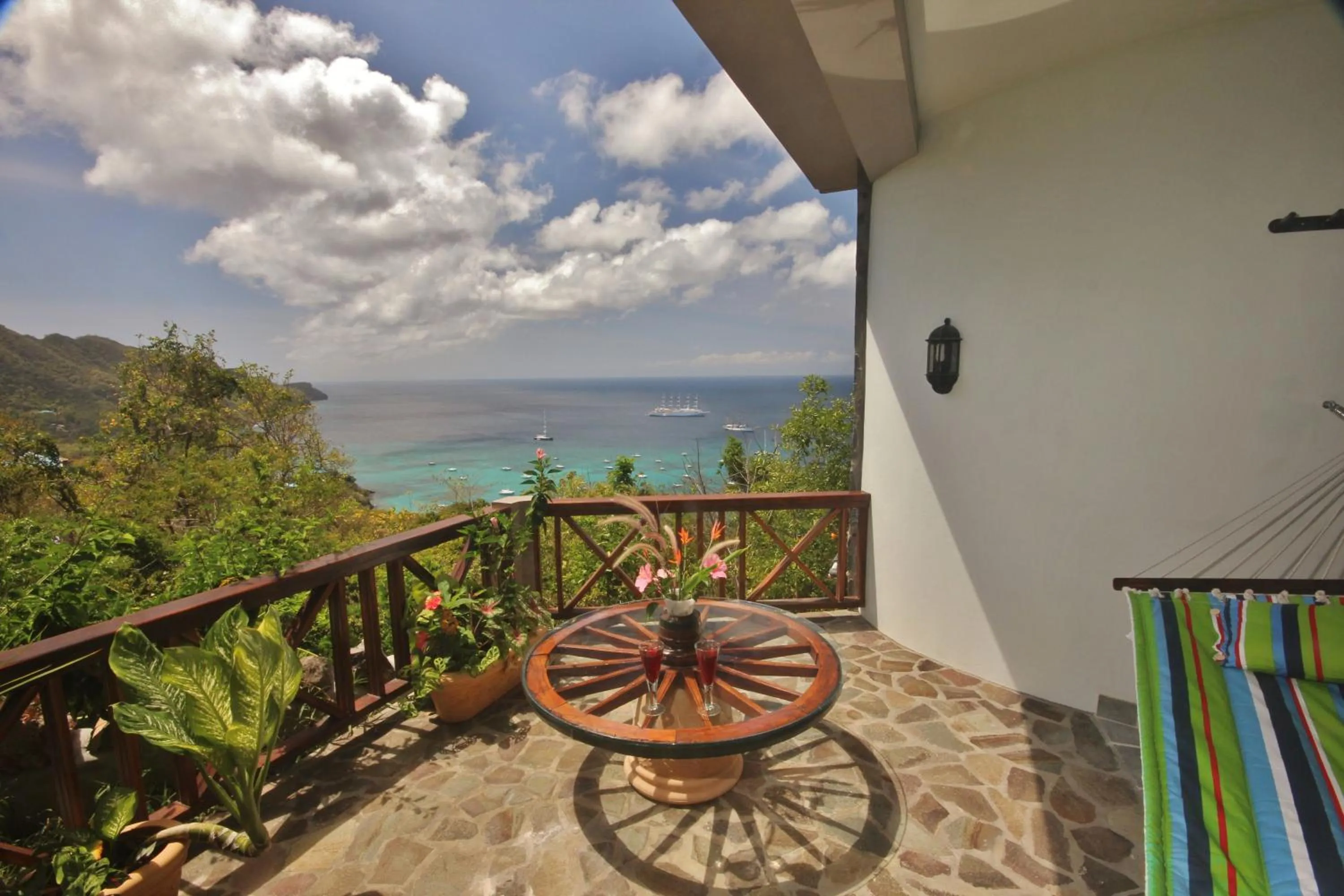 Patio in Tropical Hideaway