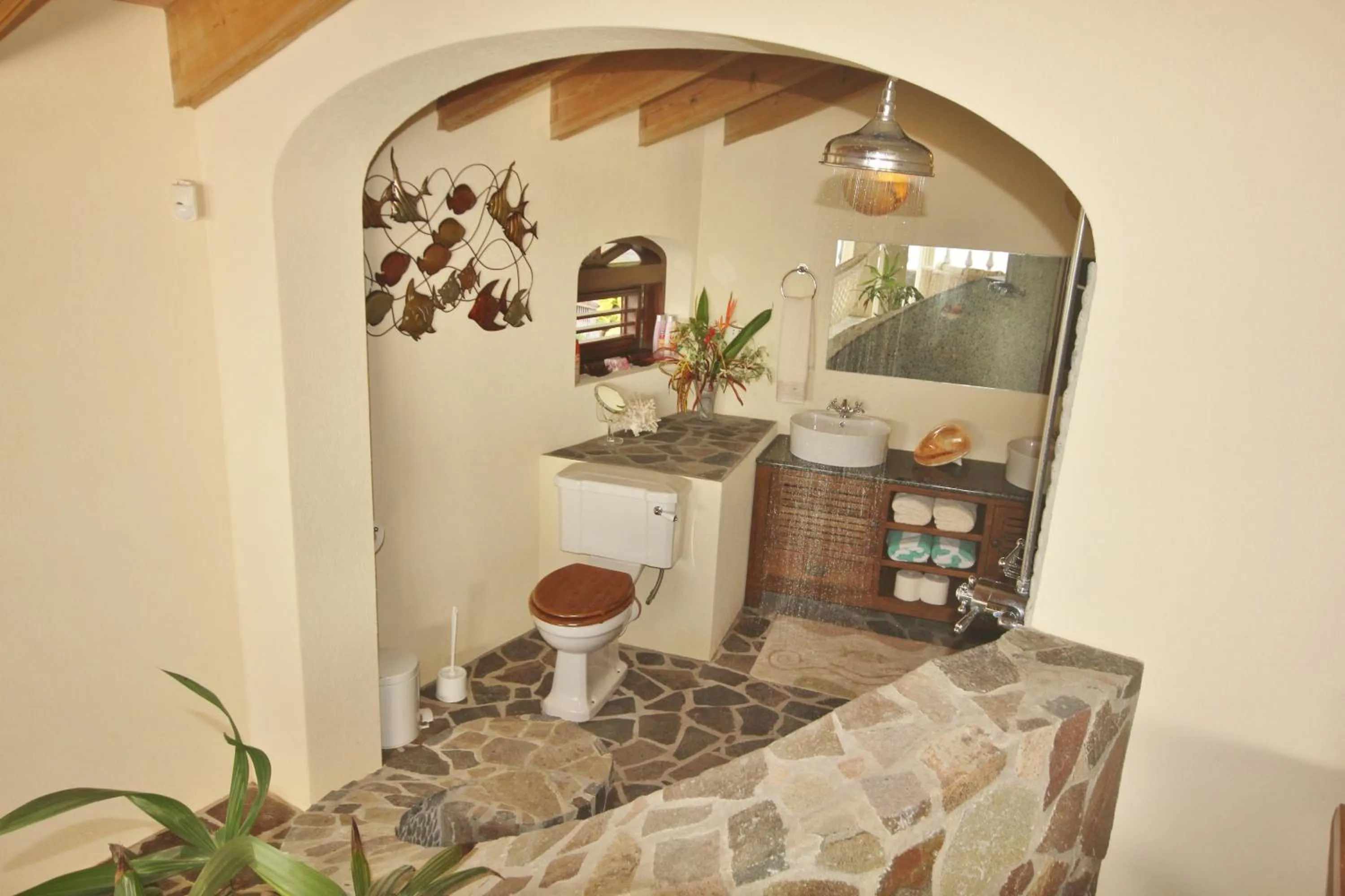 Shower in Tropical Hideaway