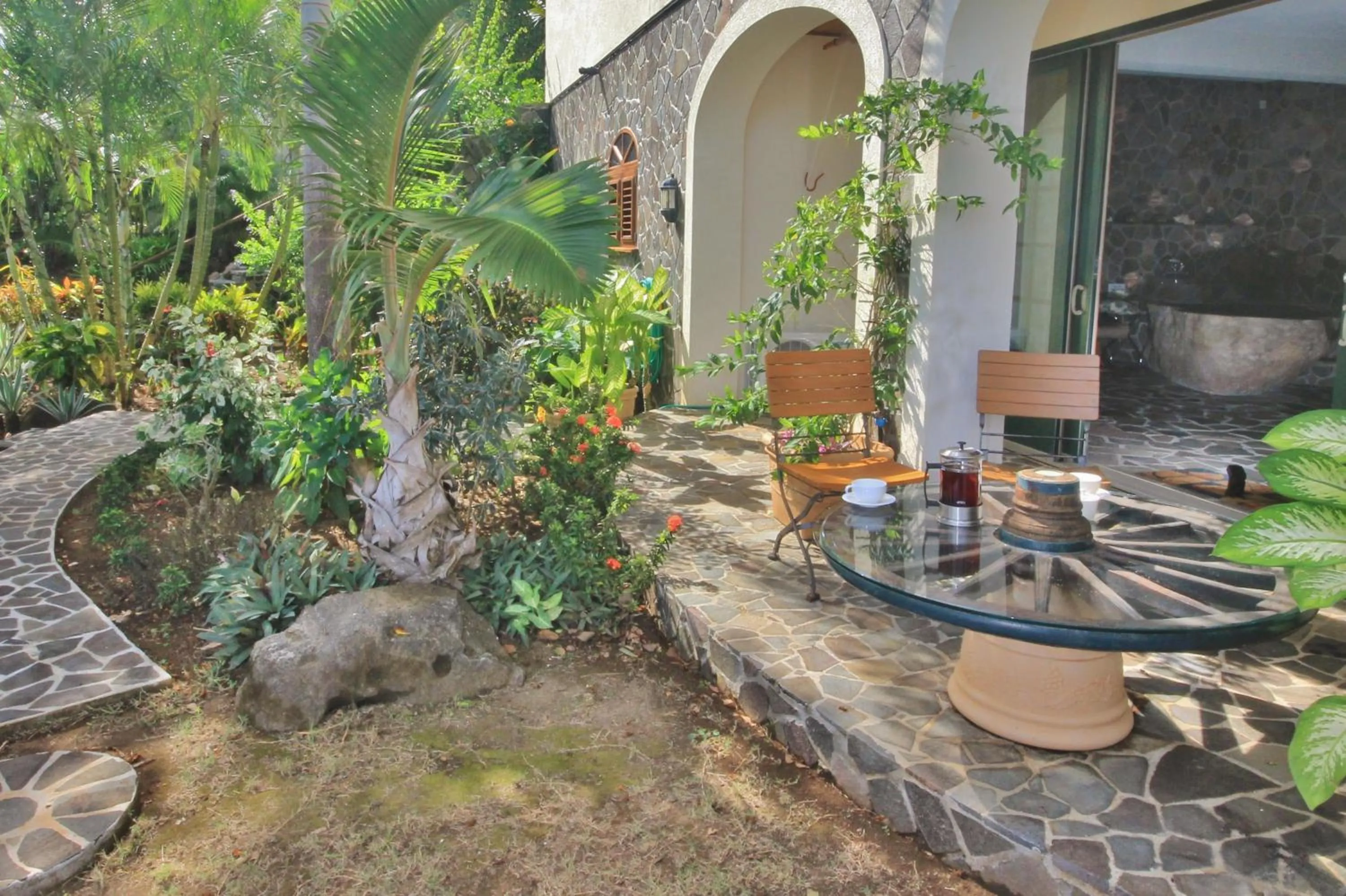 Patio in Tropical Hideaway