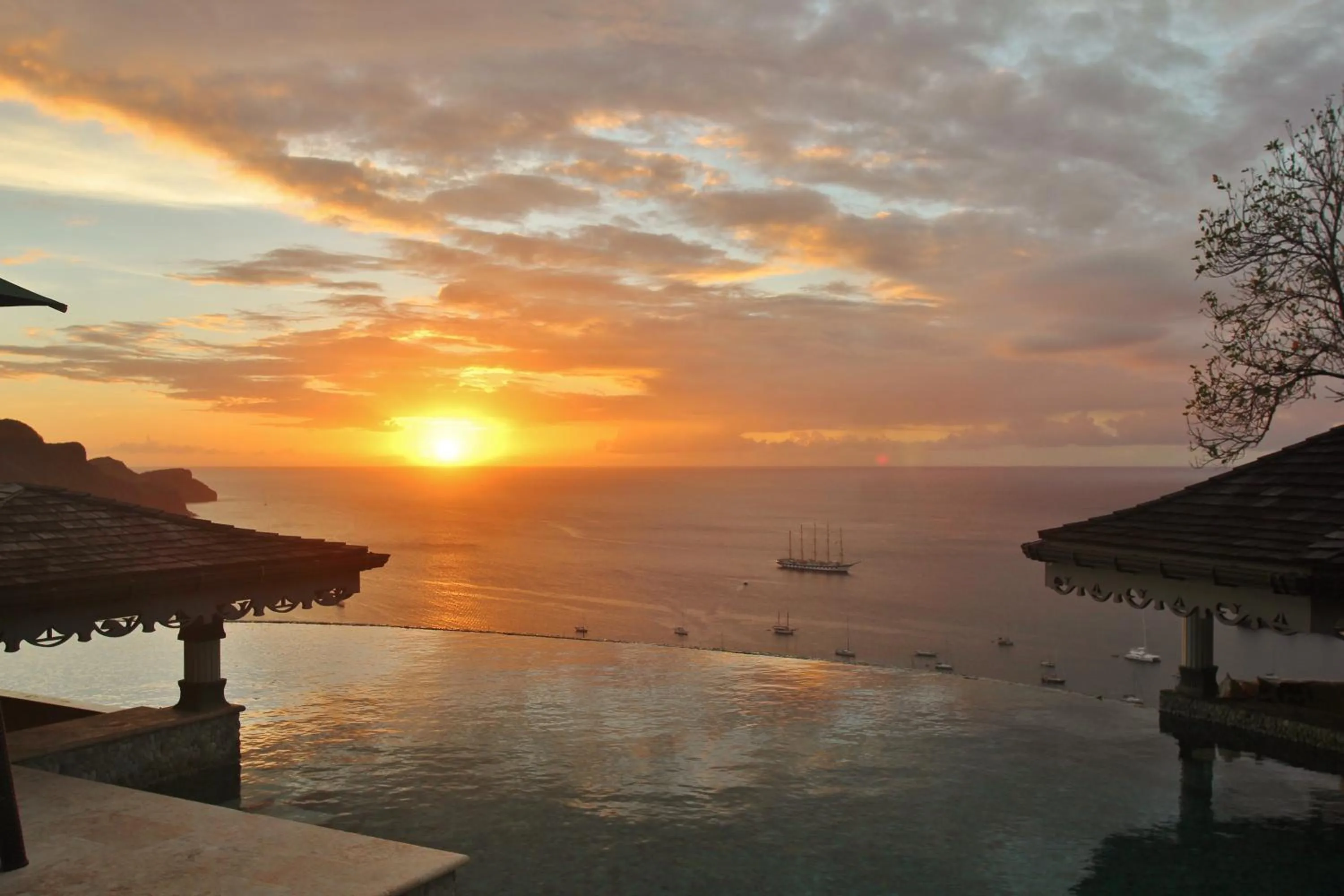 Pool view in Tropical Hideaway
