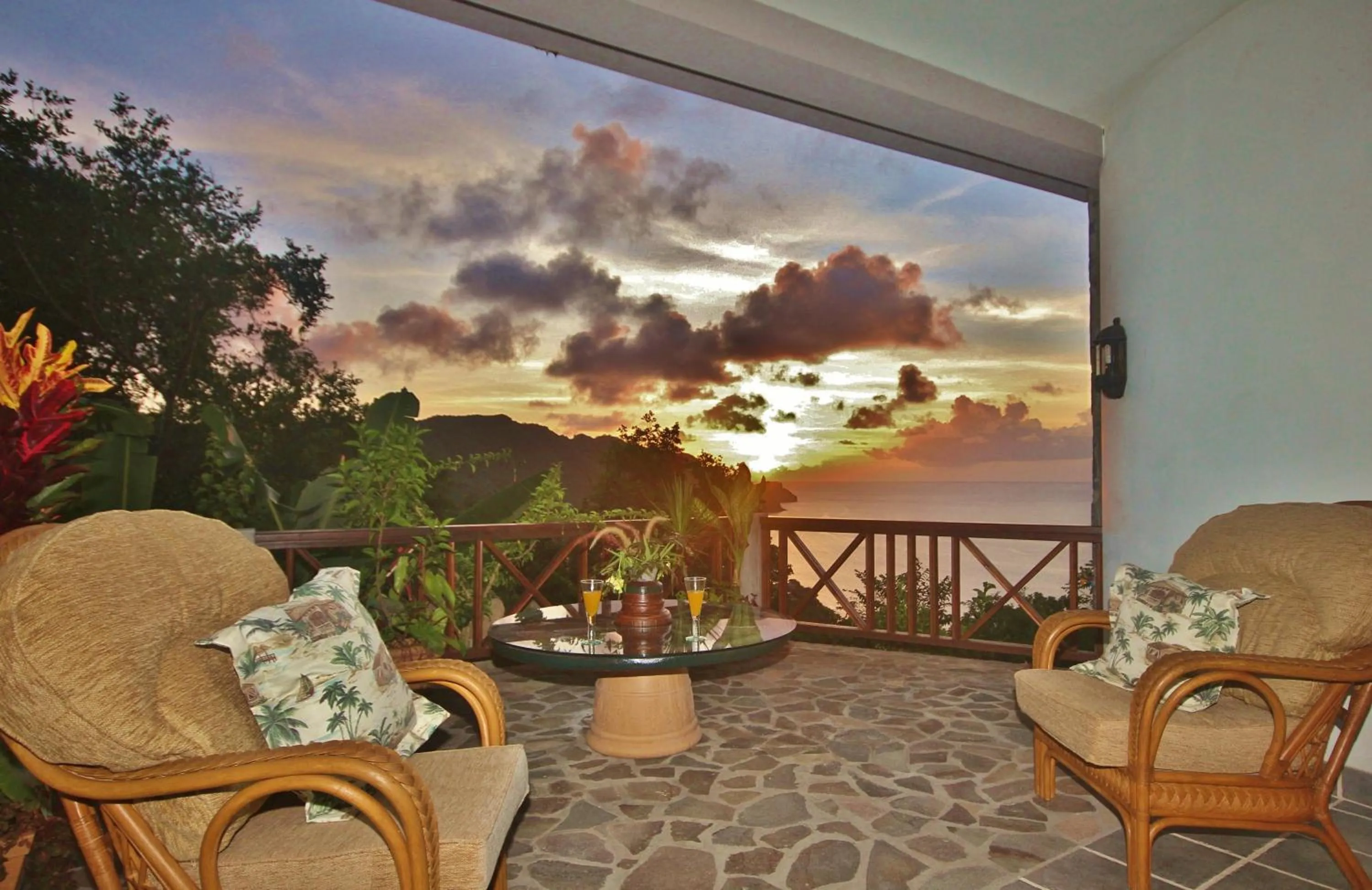 Patio in Tropical Hideaway