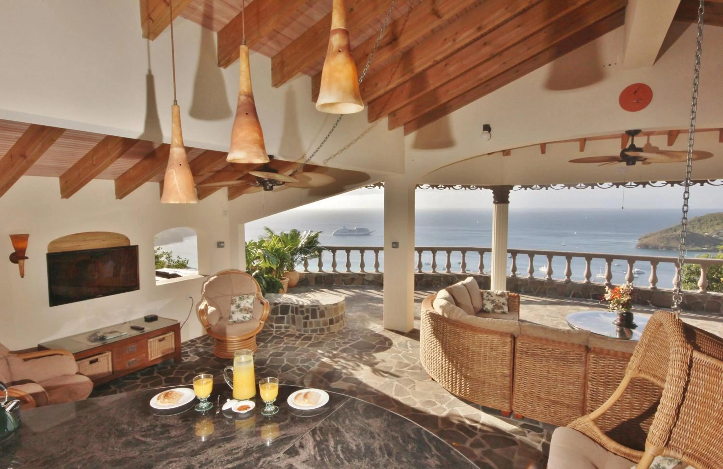 Patio in Tropical Hideaway