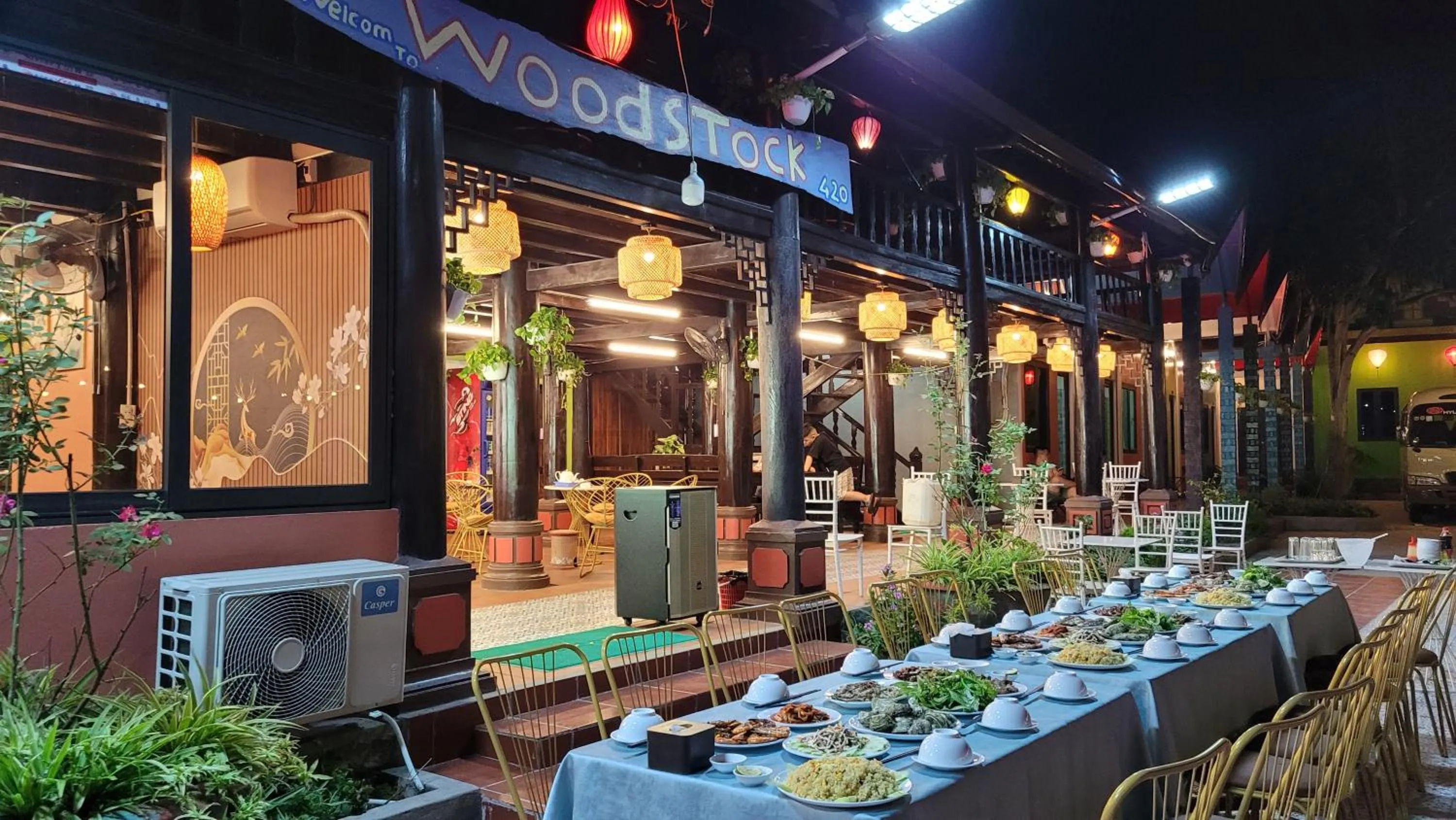 Food in Woodstock Beach Camp