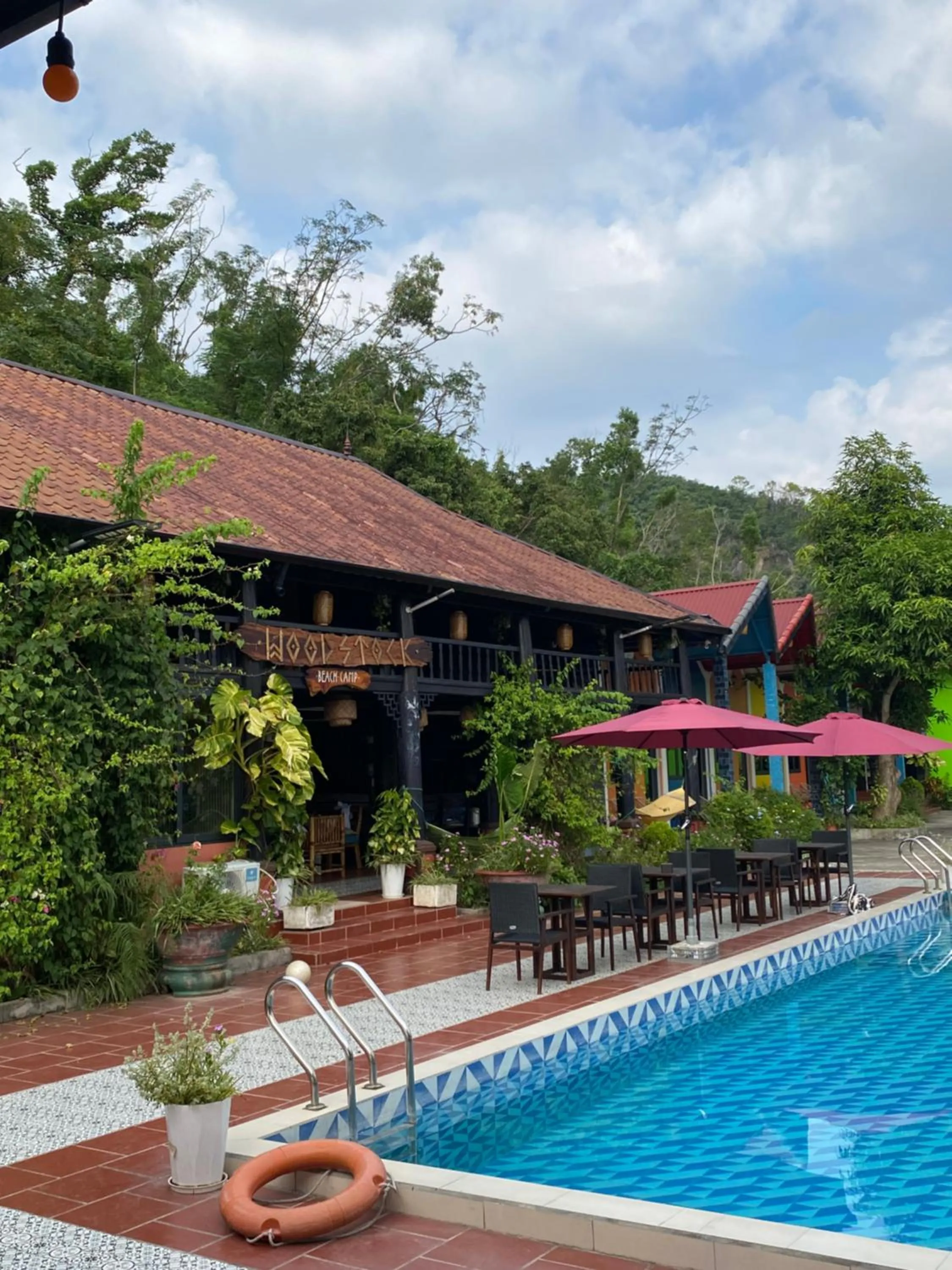 Property building in Woodstock Beach Camp