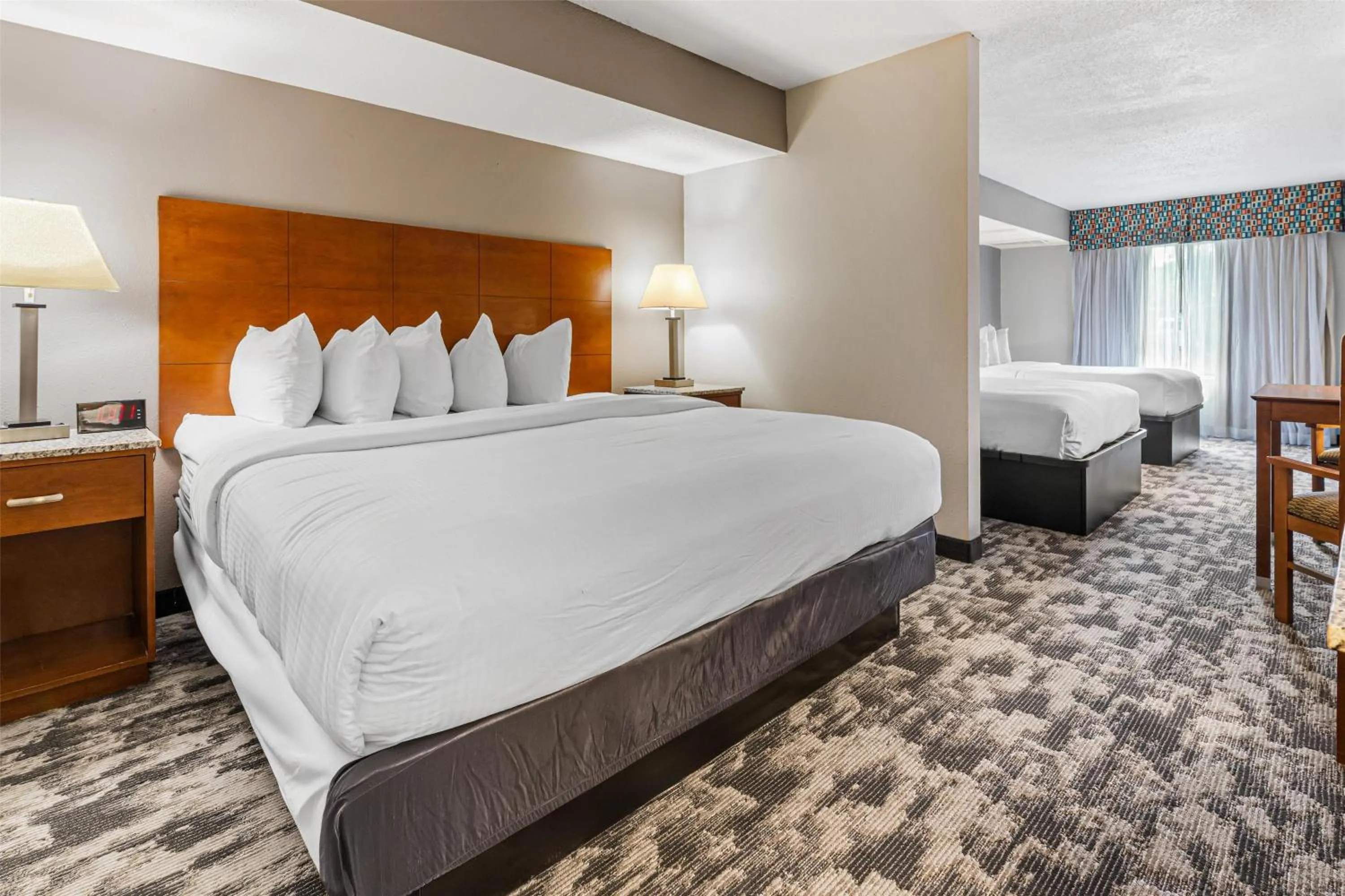 Bedroom, Bed in Best Western Ambassador Inn & Suites