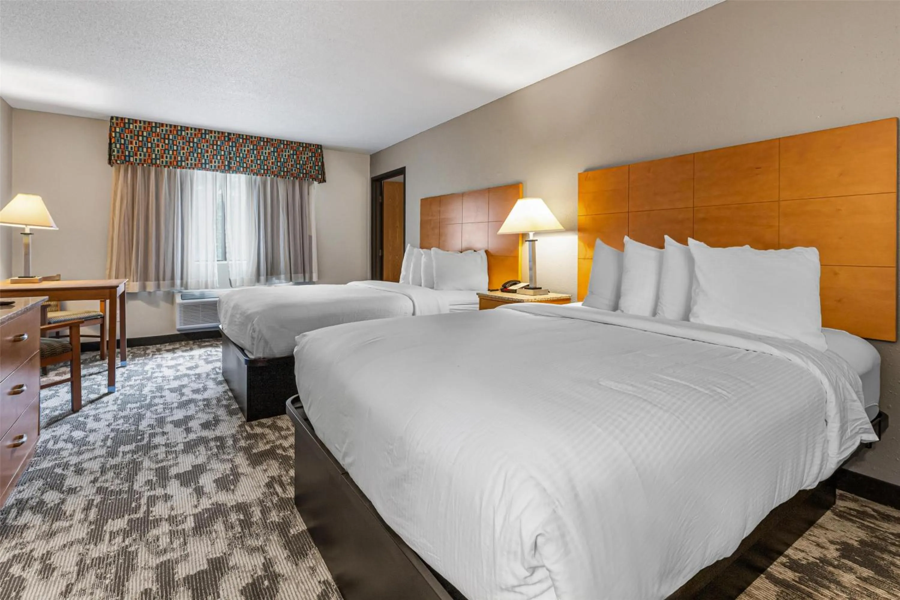 Bedroom, Bed in Best Western Ambassador Inn & Suites