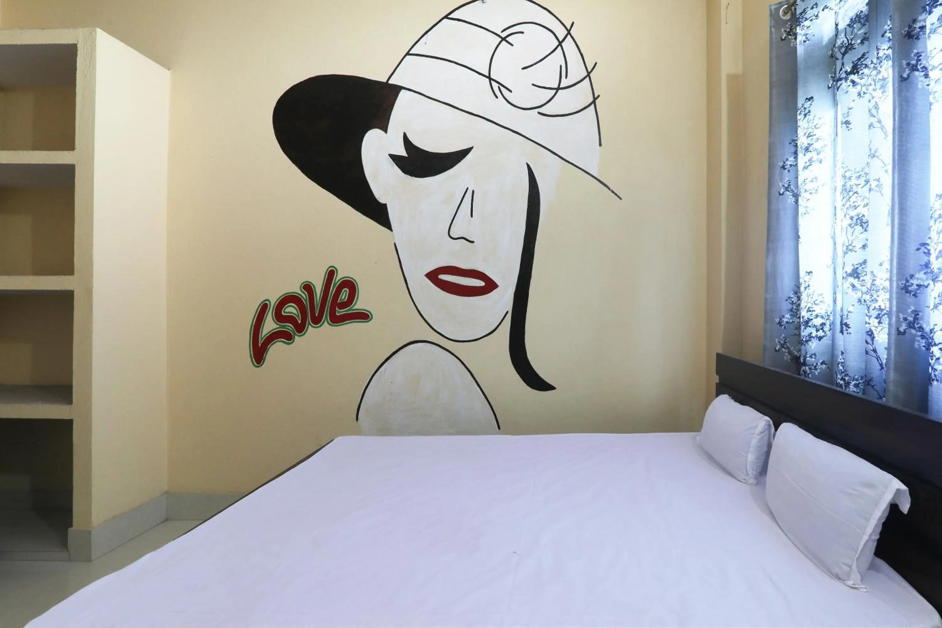 Bedroom, Bed in Hotel O OM Guest House