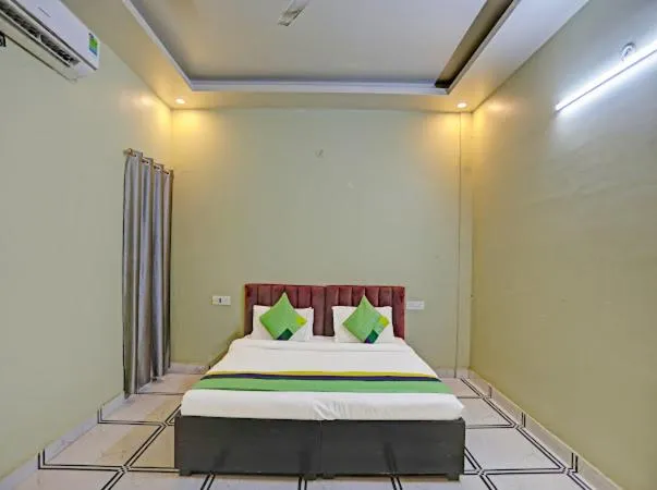 Bed in Expo View Residency