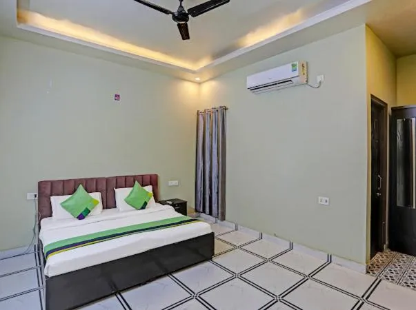 Bed in Expo View Residency