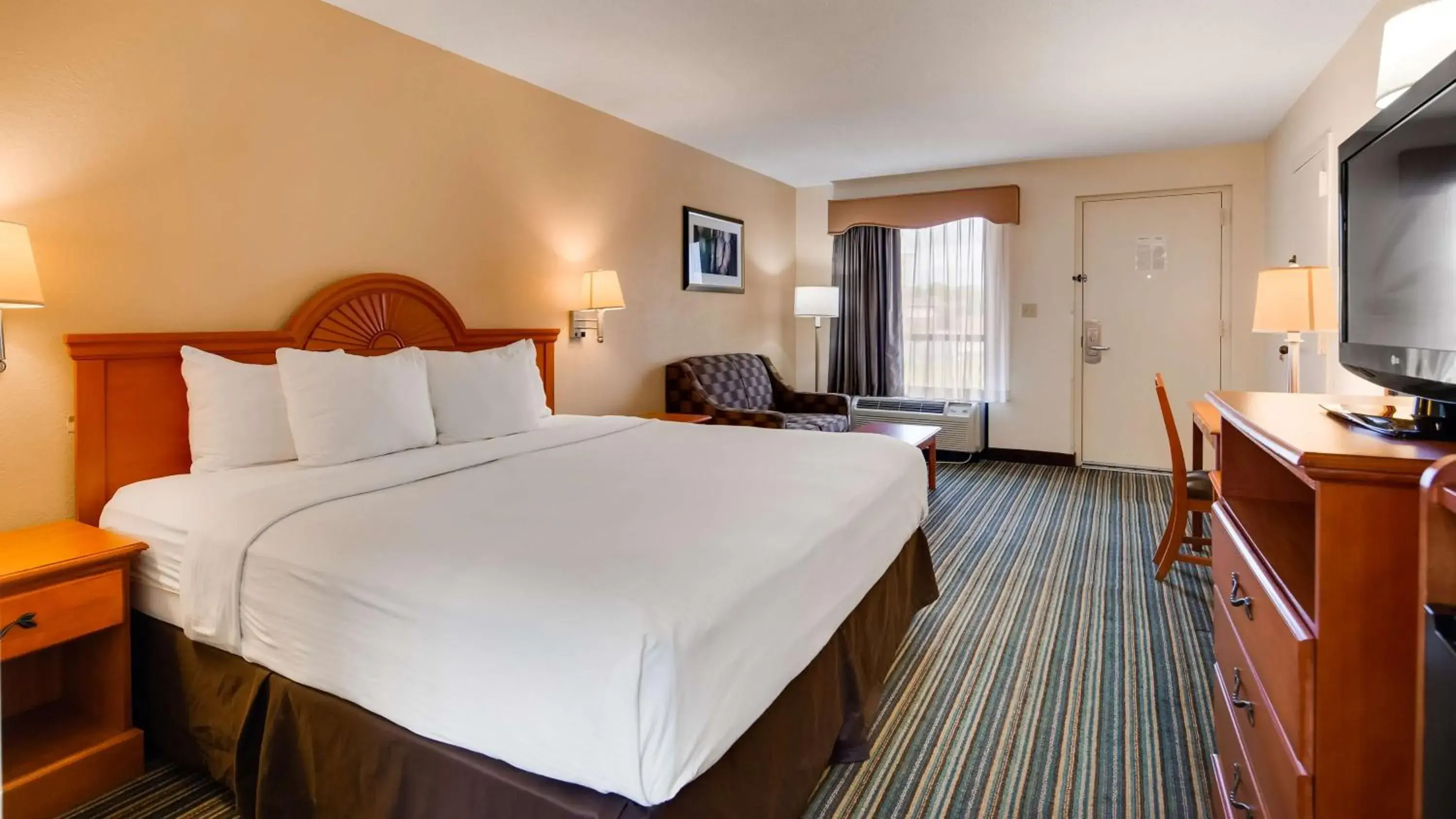 King Room - Pet Friendly - Non-smoking in Best Western of Murphy King Room - Pet Friendly - Non-smoking in Best Western of Murphy