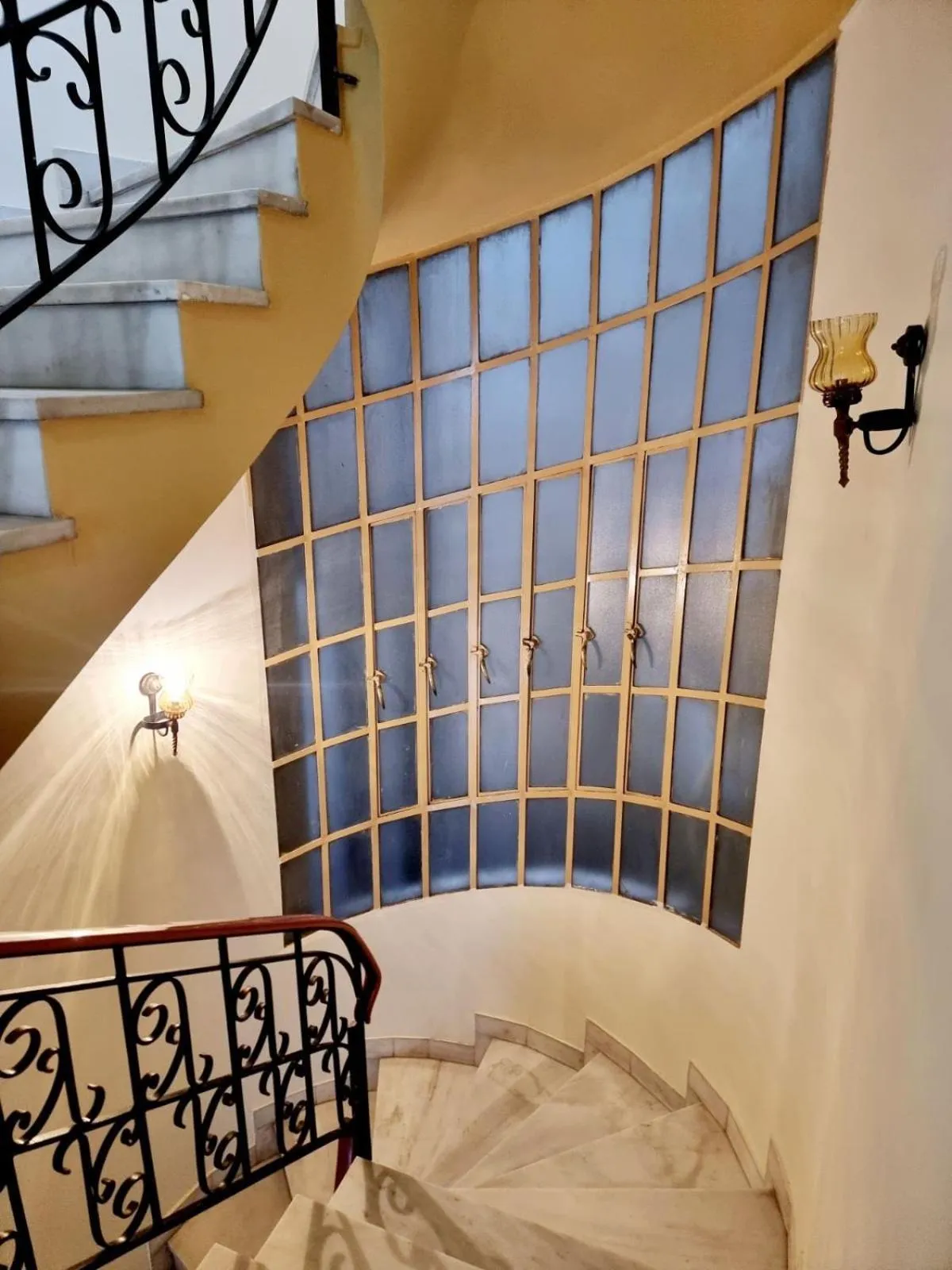 Property building, Bed in BMV APARTMENTS