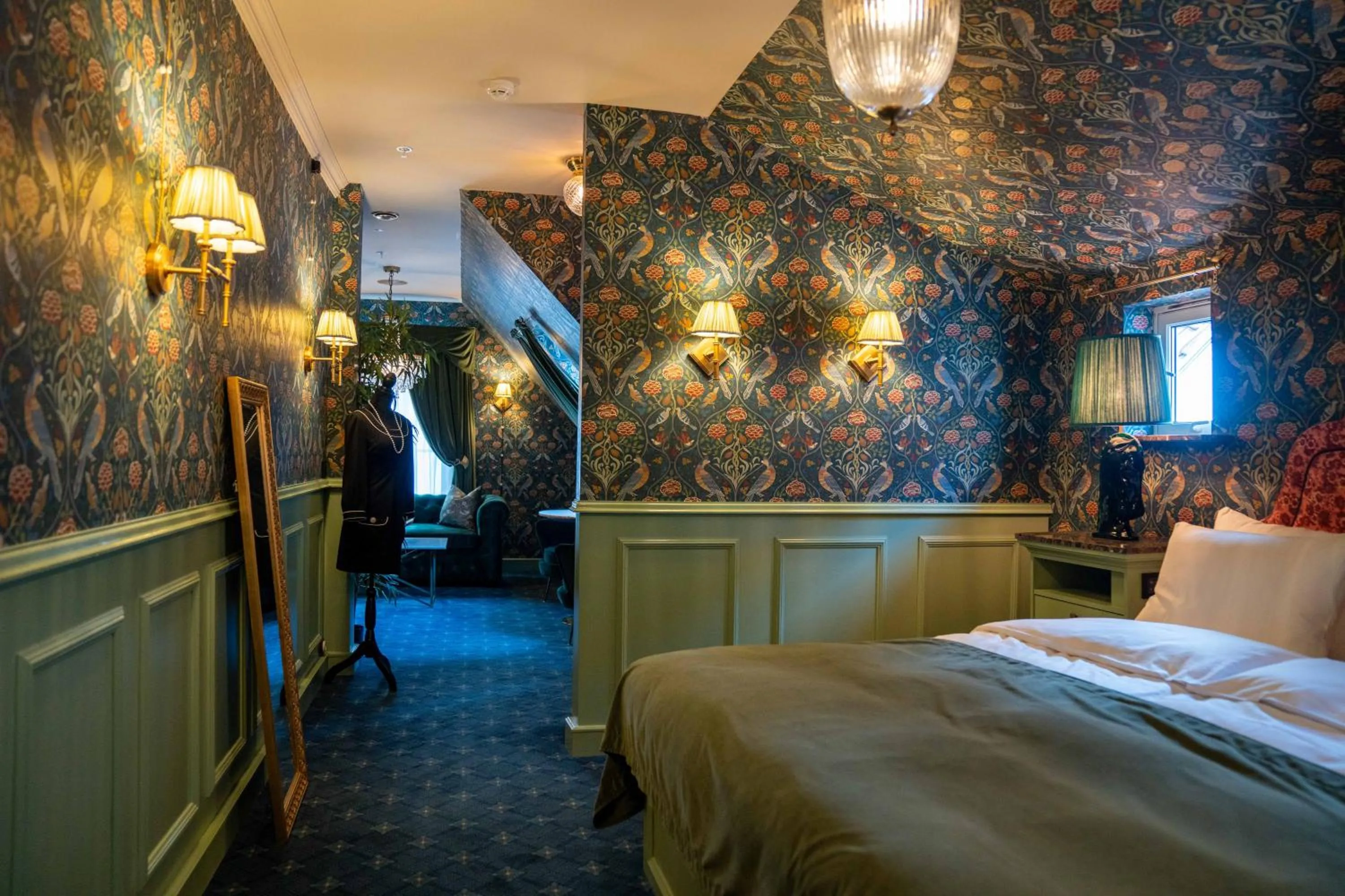 Photo of the whole room, Bed in Charmante Skostredet Hôtel