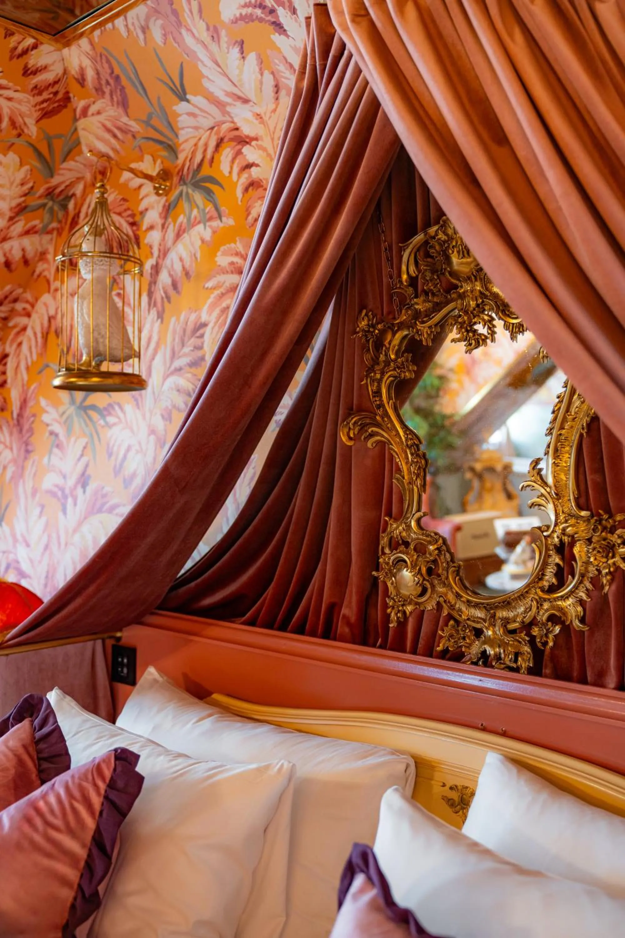 Bed in Charmante Skostredet Hôtel