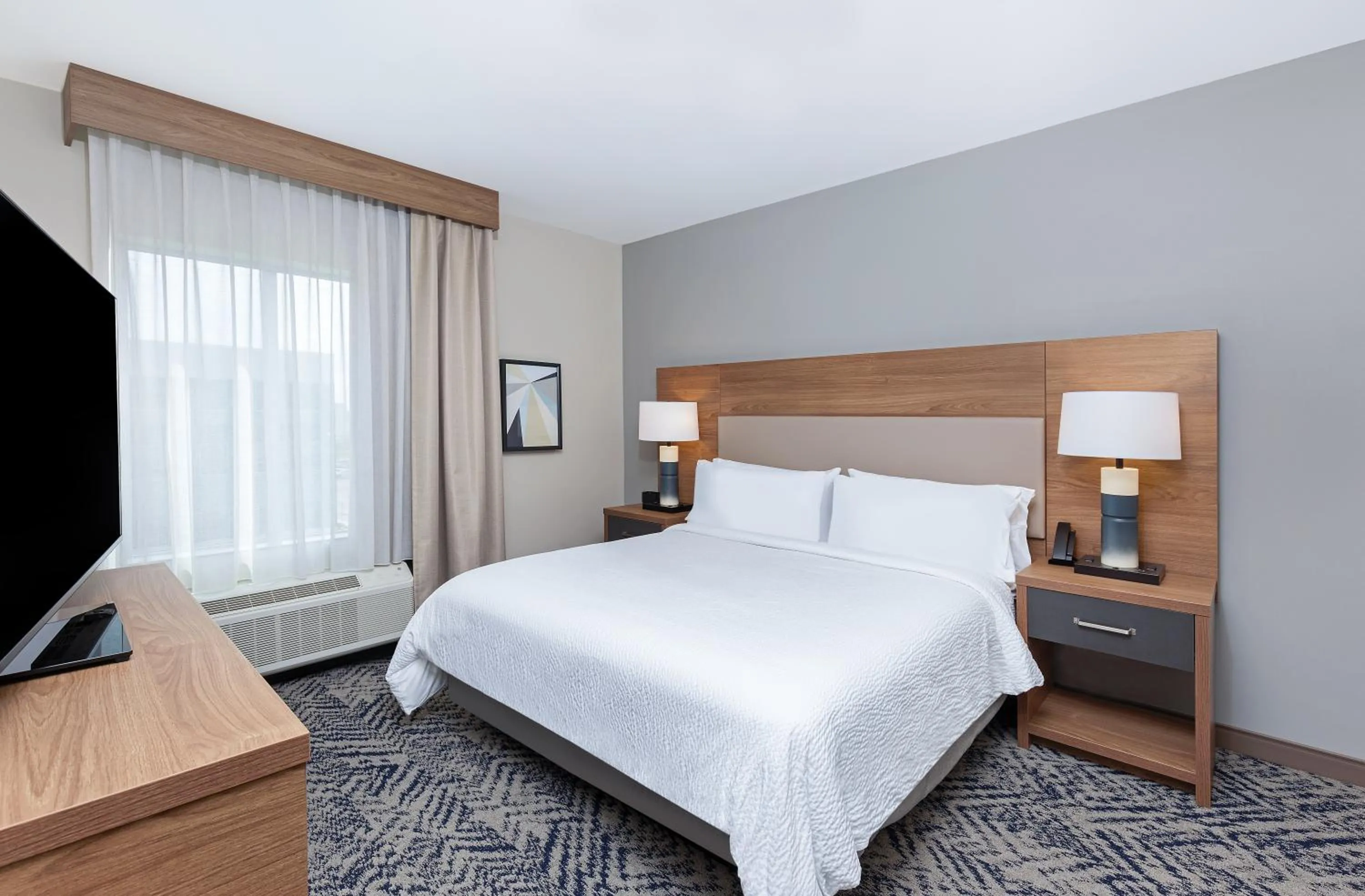Bed in Candlewood Suites Erlanger - South Cincinnati by IHG