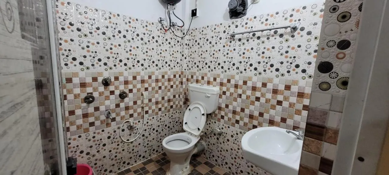Toilet in The Western Lodge