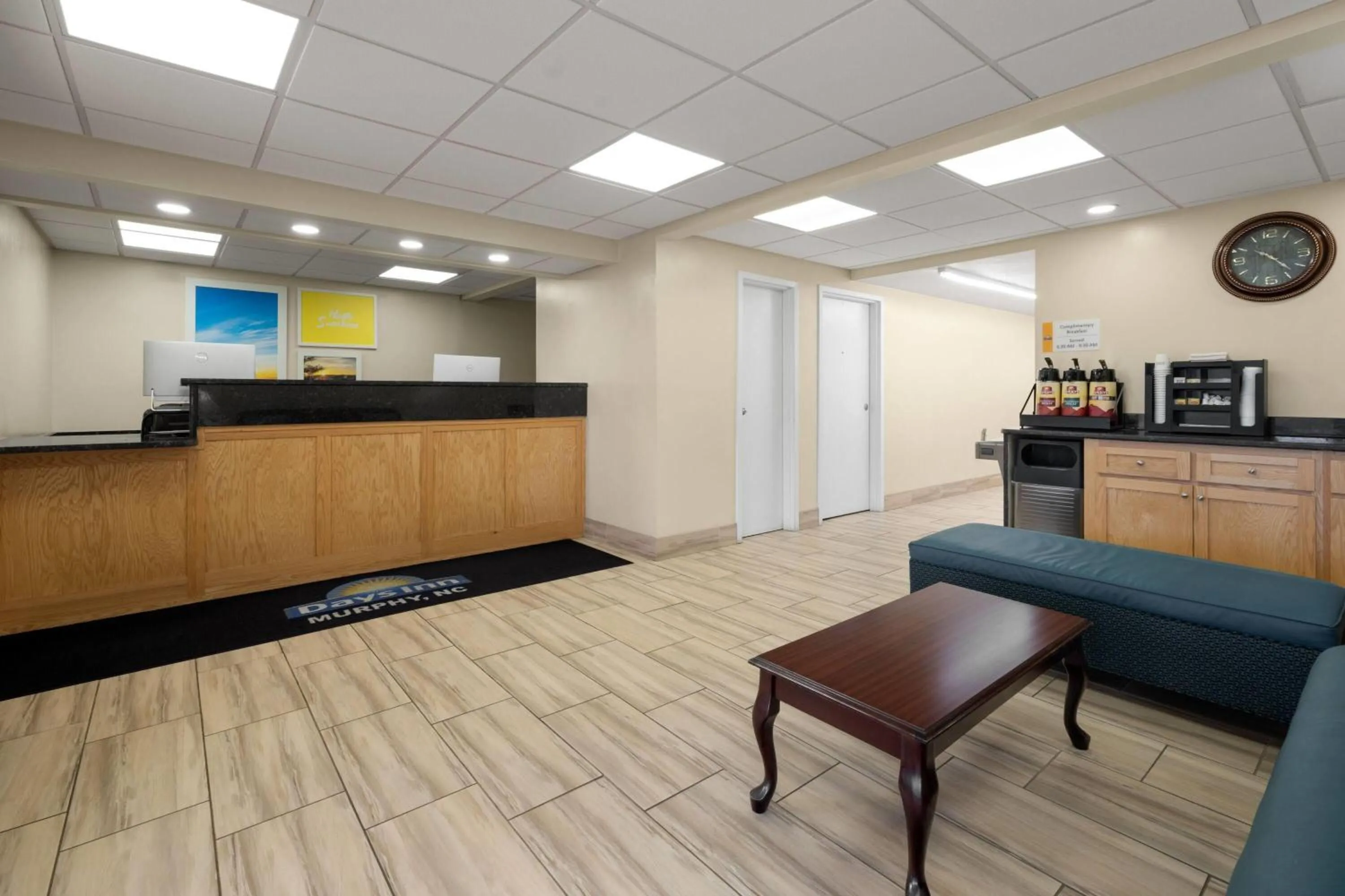 Lobby or reception in Days Inn by Wyndham Murphy