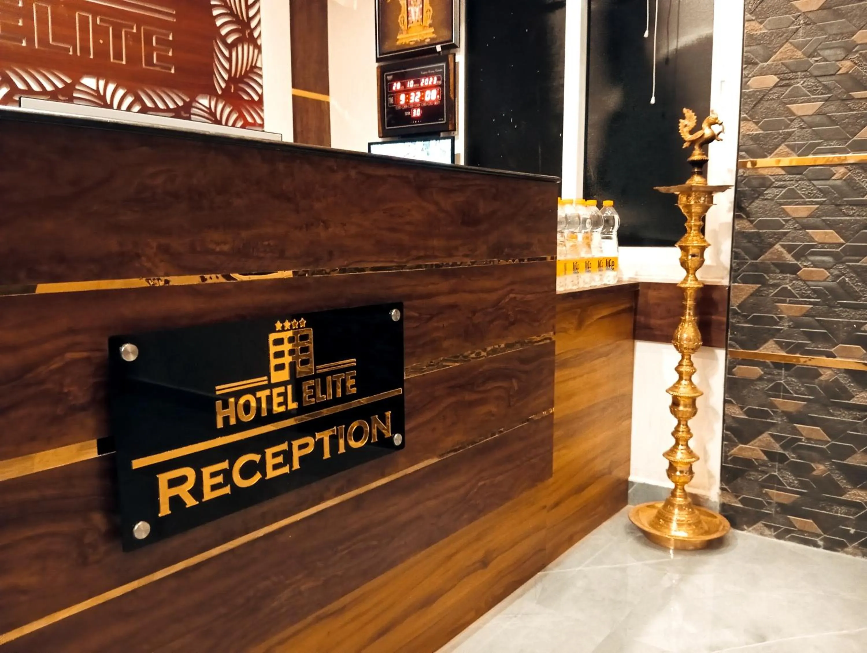 Lobby or reception in HOTEL ELITE