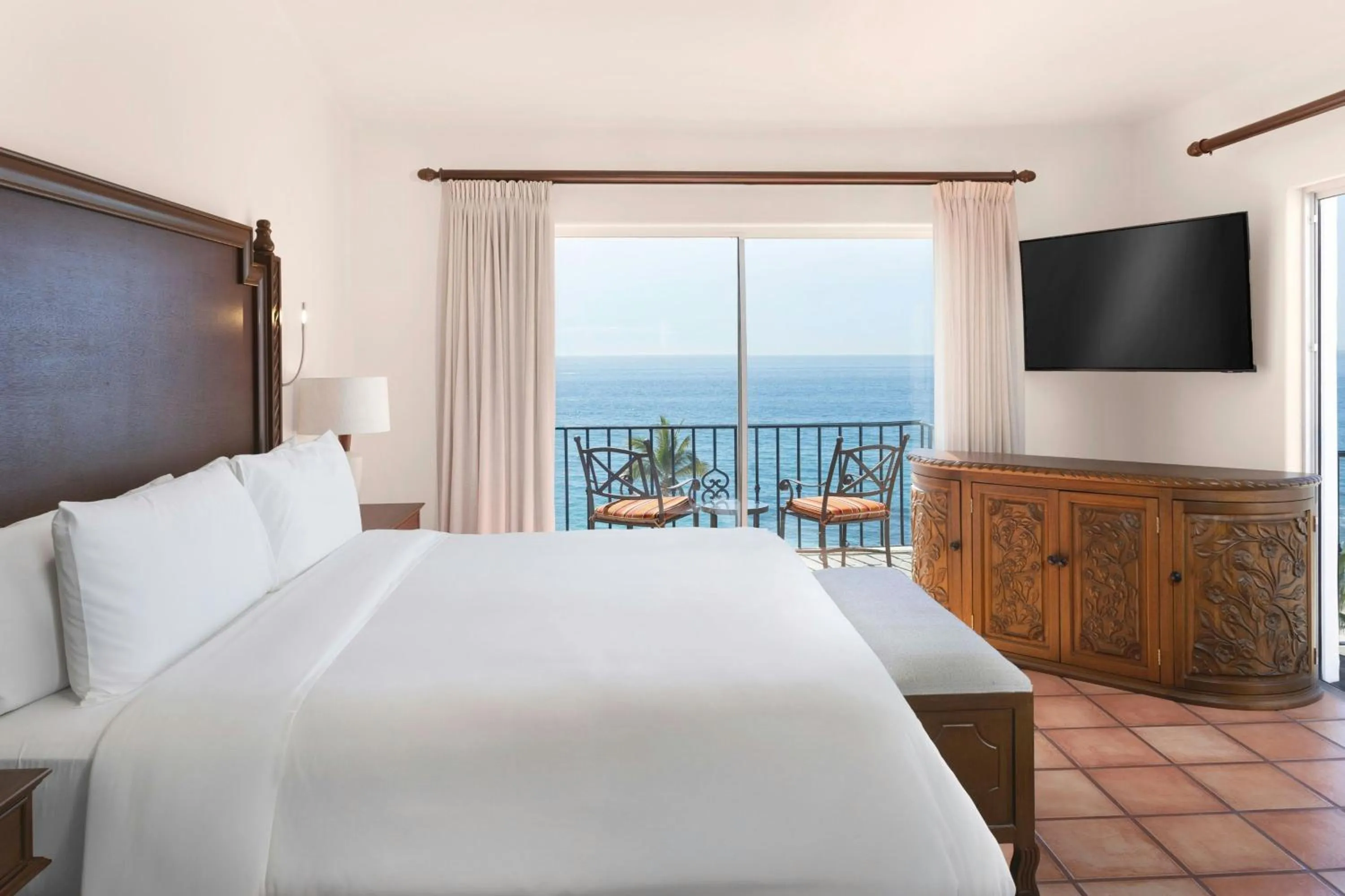 Bedroom, Bed in Hacienda del Mar Los Cabos, an Autograph Collection All-Inclusive Resort