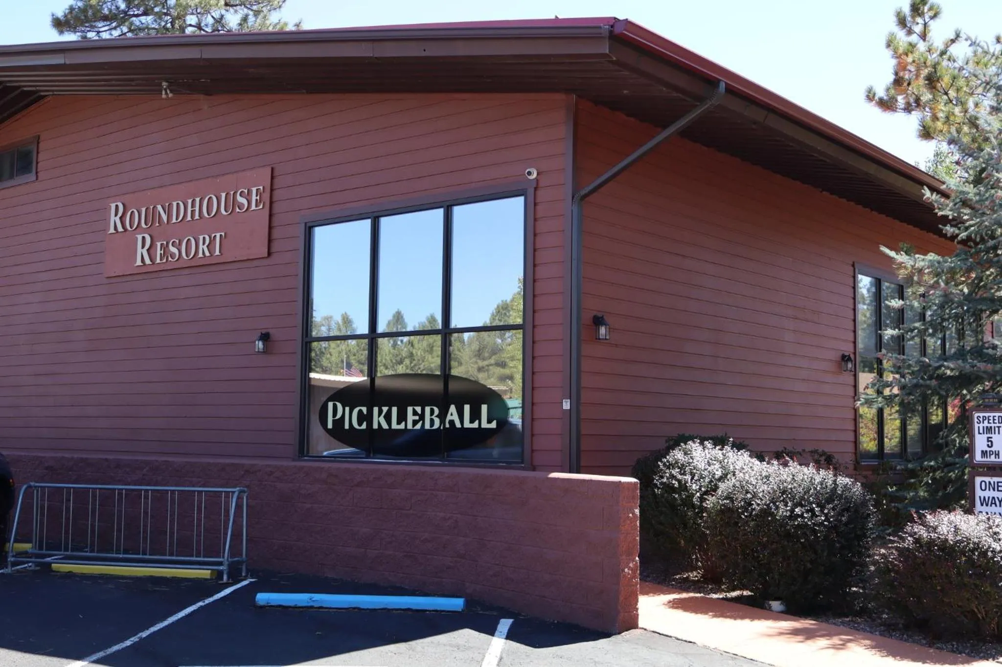 Property building in Roundhouse Resort