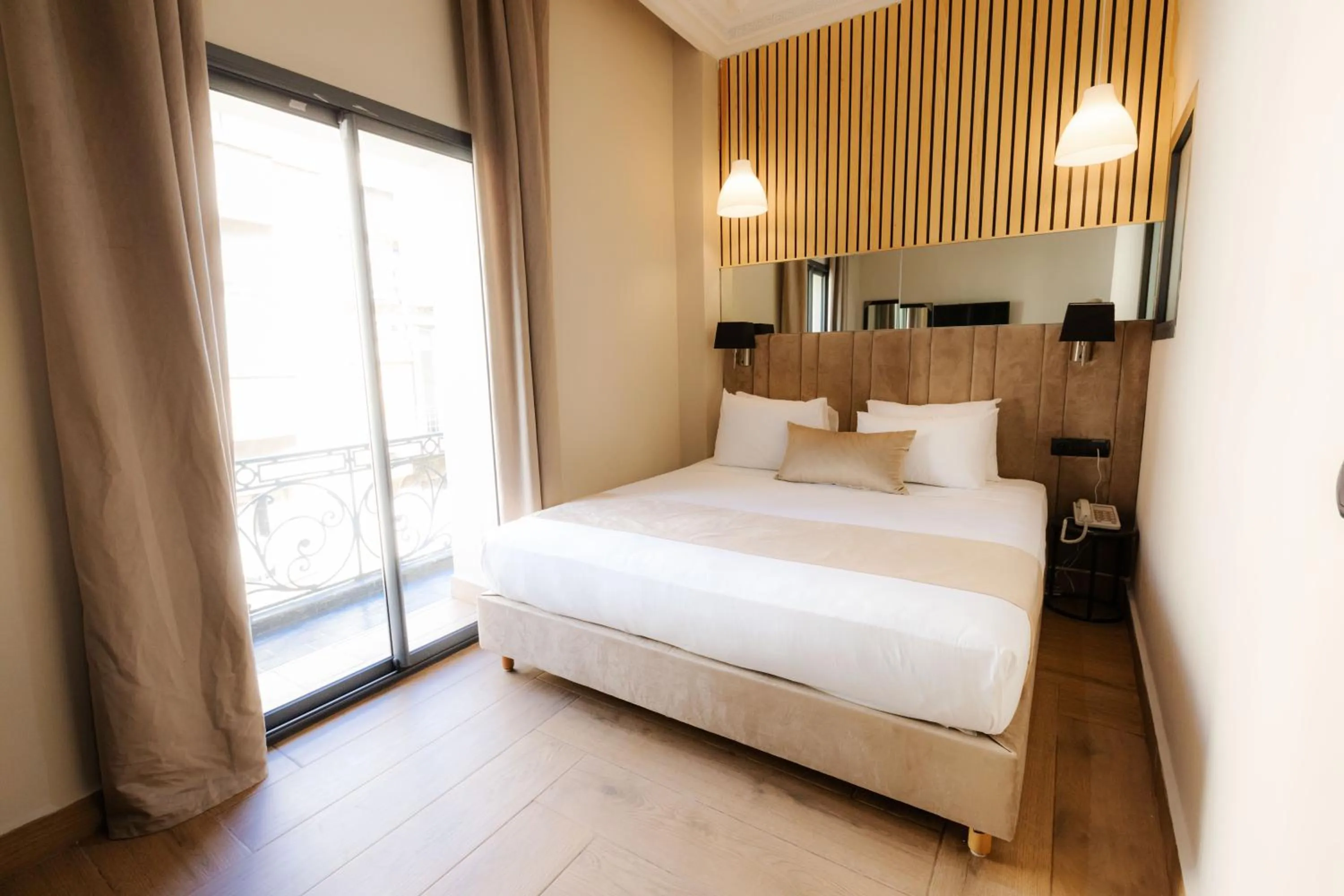 Bed in Ennesma Hotel