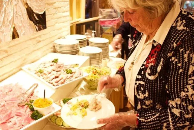 Breakfast in Hotel-Restaurant Ruyghe Venne