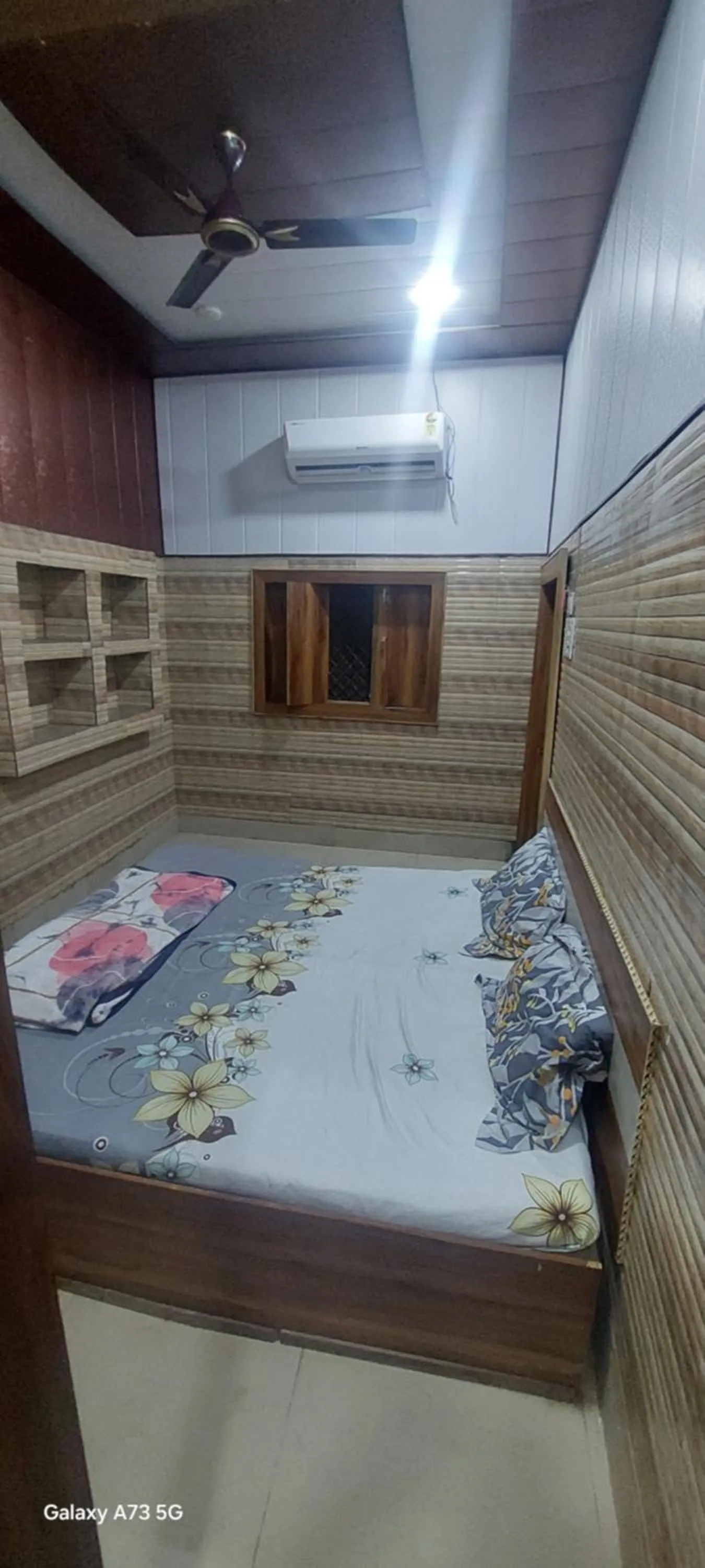 Bed in Annu Bhai Sewa Sadan