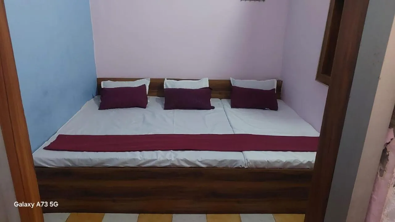 Bed in Annu Bhai Sewa Sadan