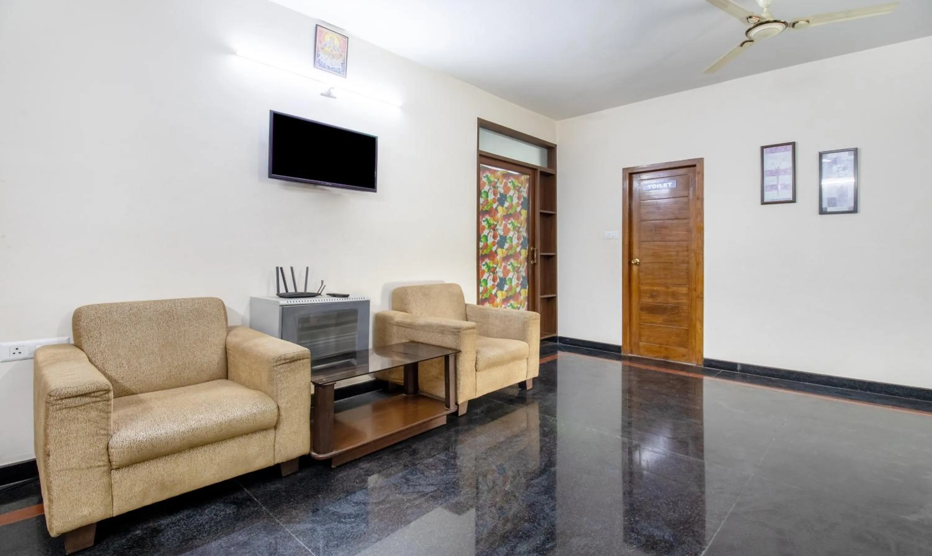 Seating area in Treebo RR Residency, Sanjay Nagar