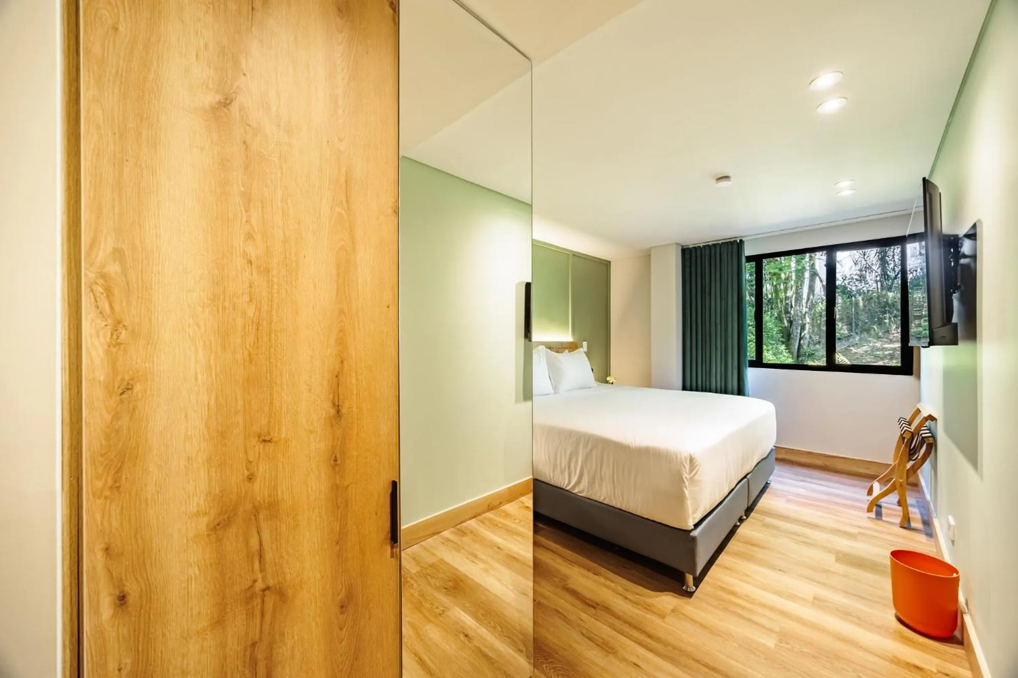 Quiet street view, Bed in The Somos Central Hotel Poblado