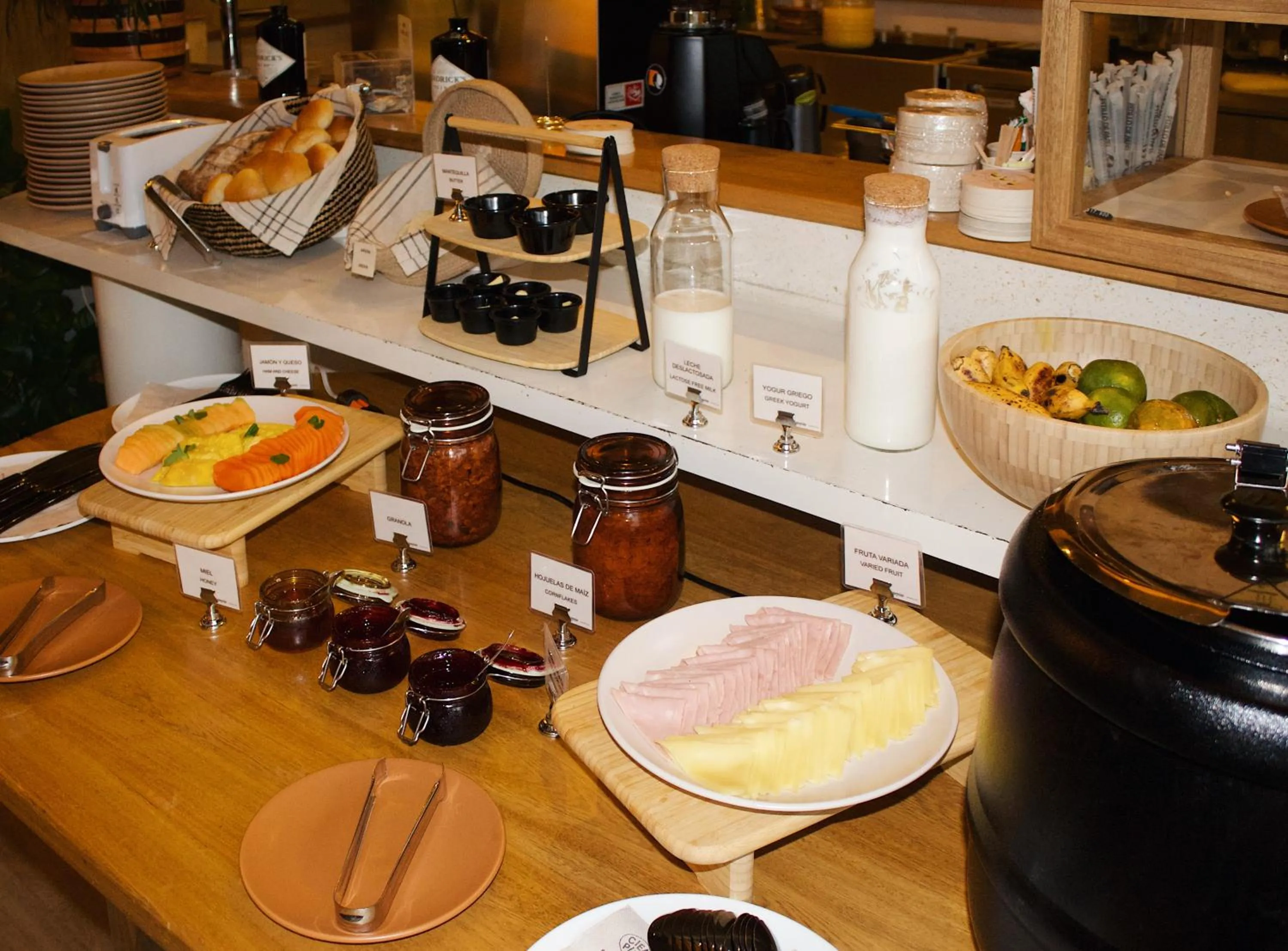 Buffet breakfast in The Somos Central Hotel Poblado