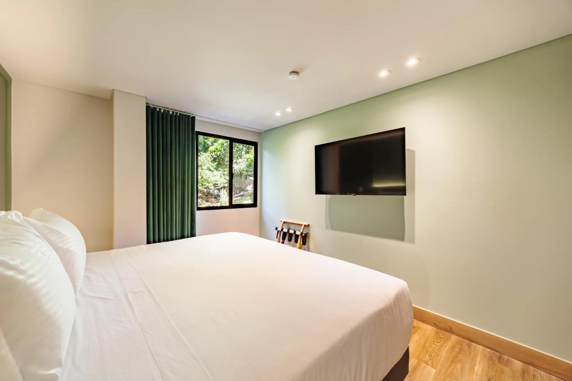 TV and multimedia, Bed in The Somos Central Hotel Poblado