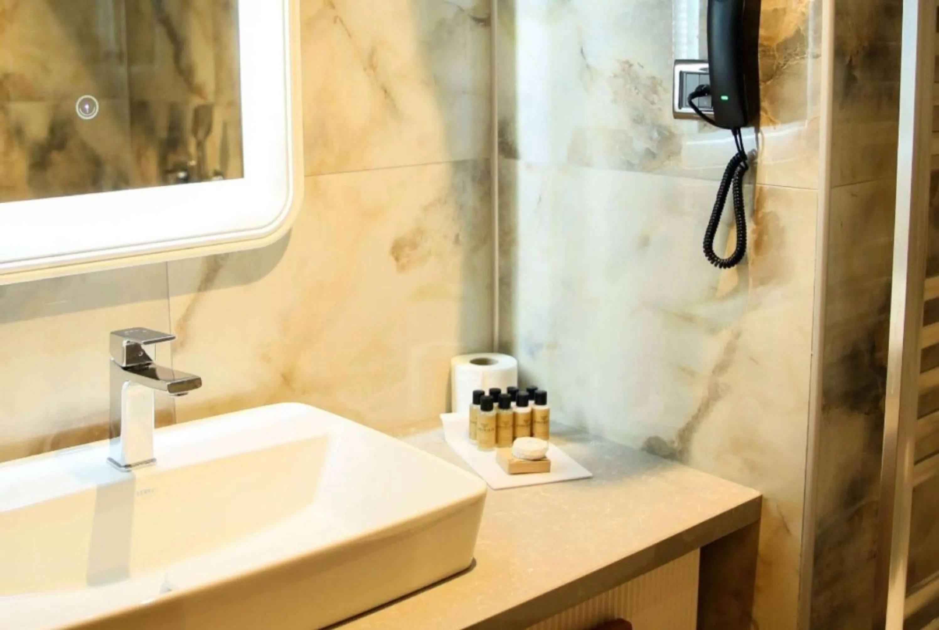 TV and multimedia in Ramada Resort by Wyndham Kastamonu