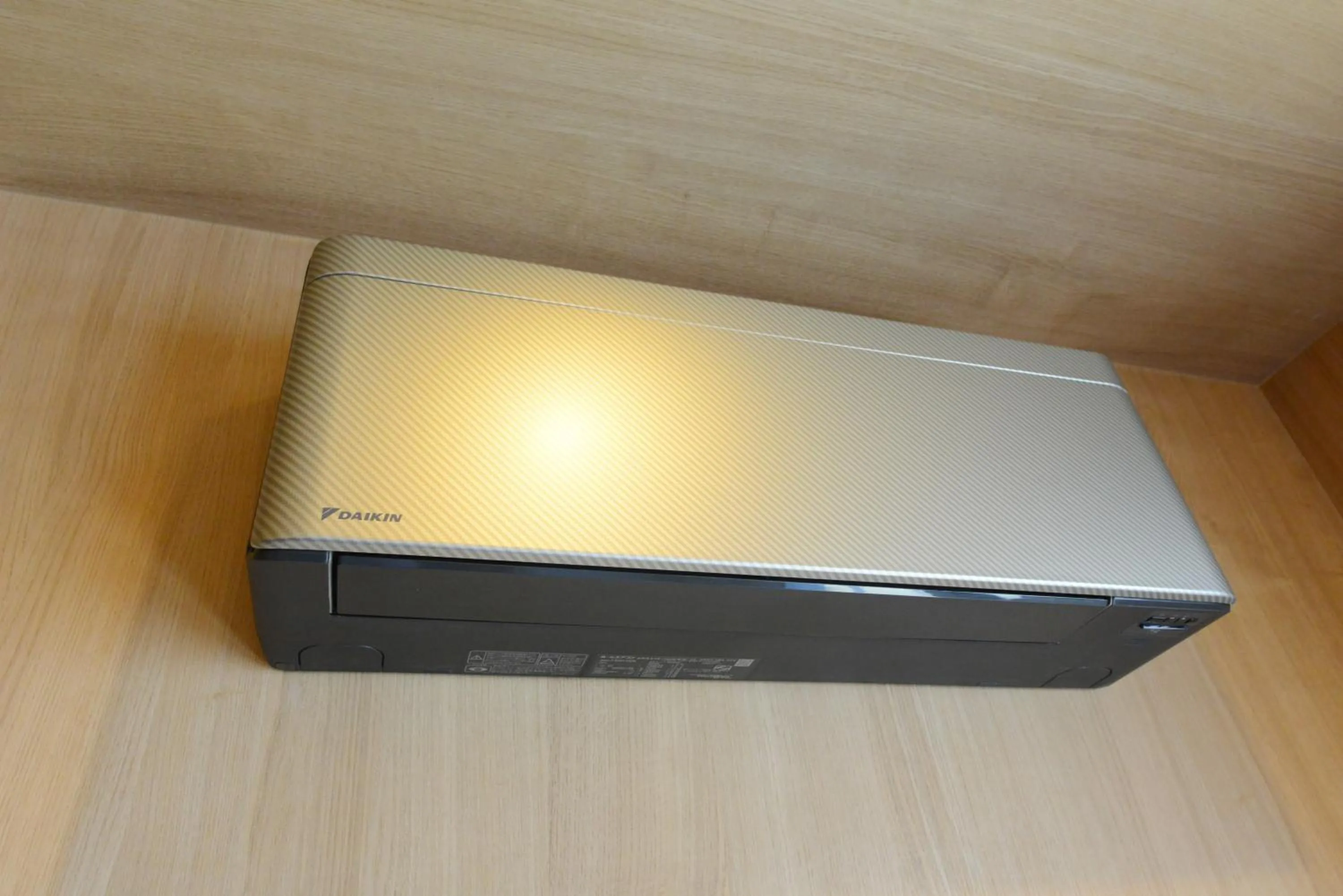 air conditioner in THE BONDS HOTEL TOKYO