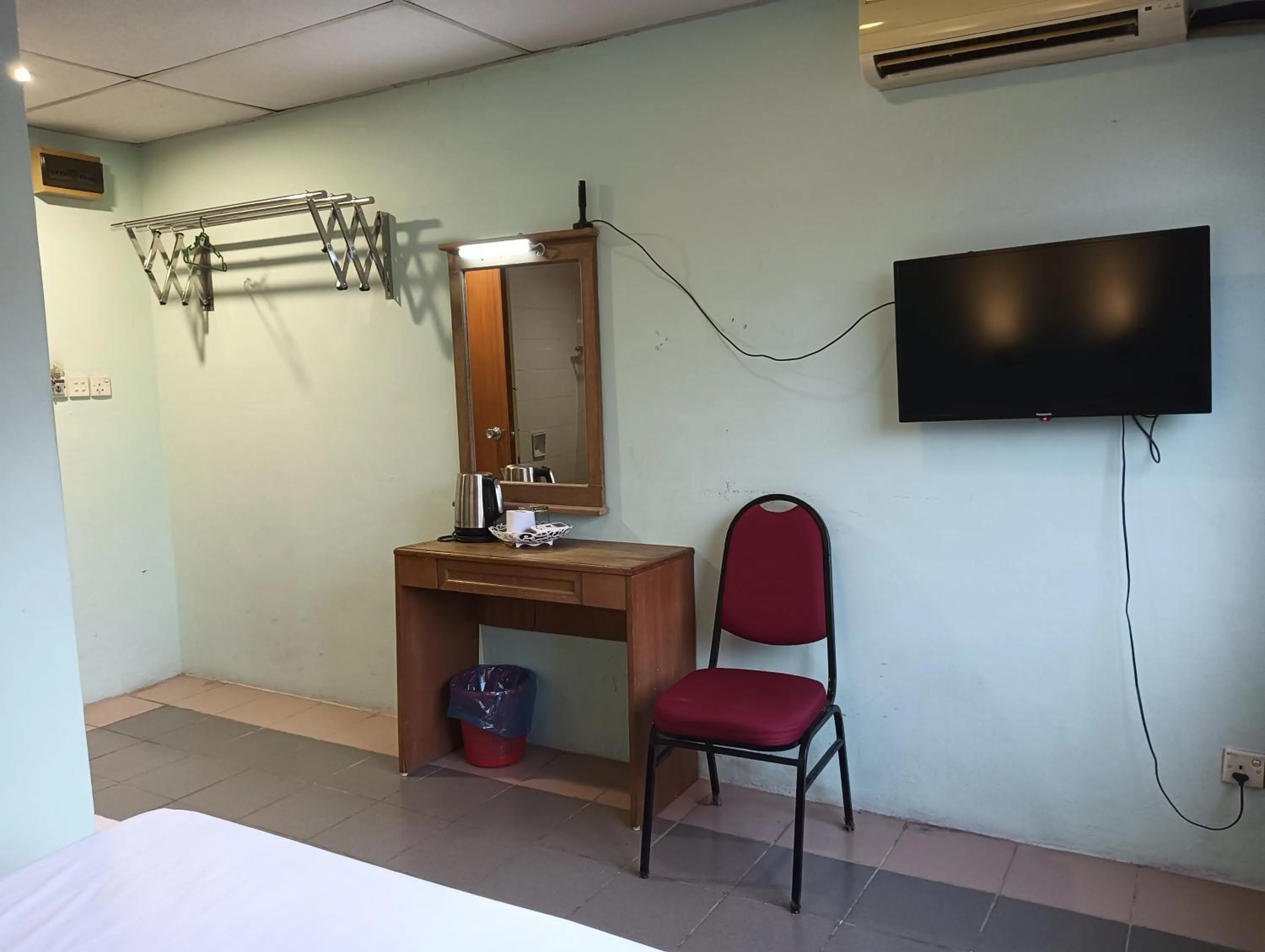 Bedroom, Bed in Hotel O Wawasan Inn