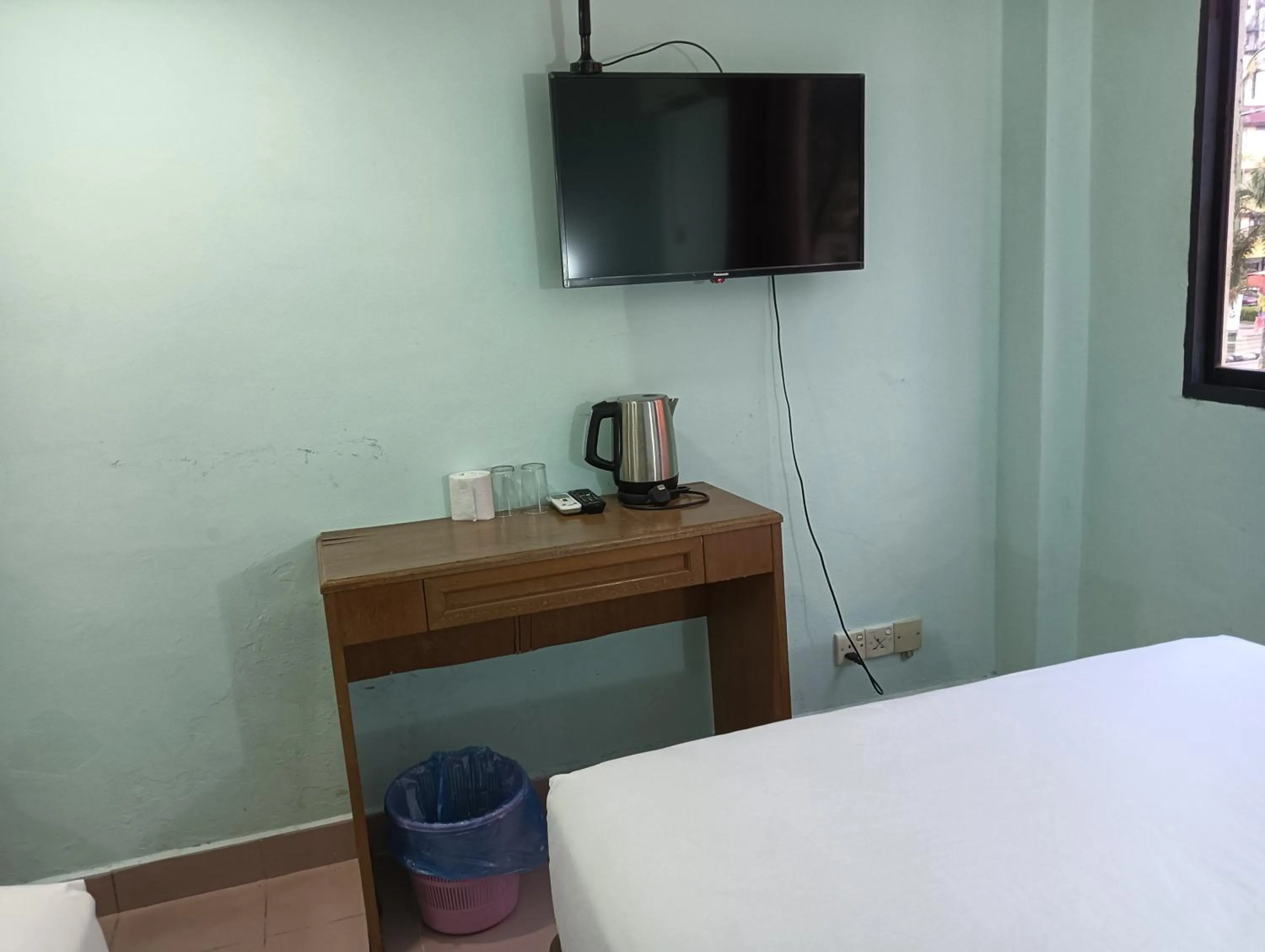 Bedroom, Bed in Hotel O Wawasan Inn